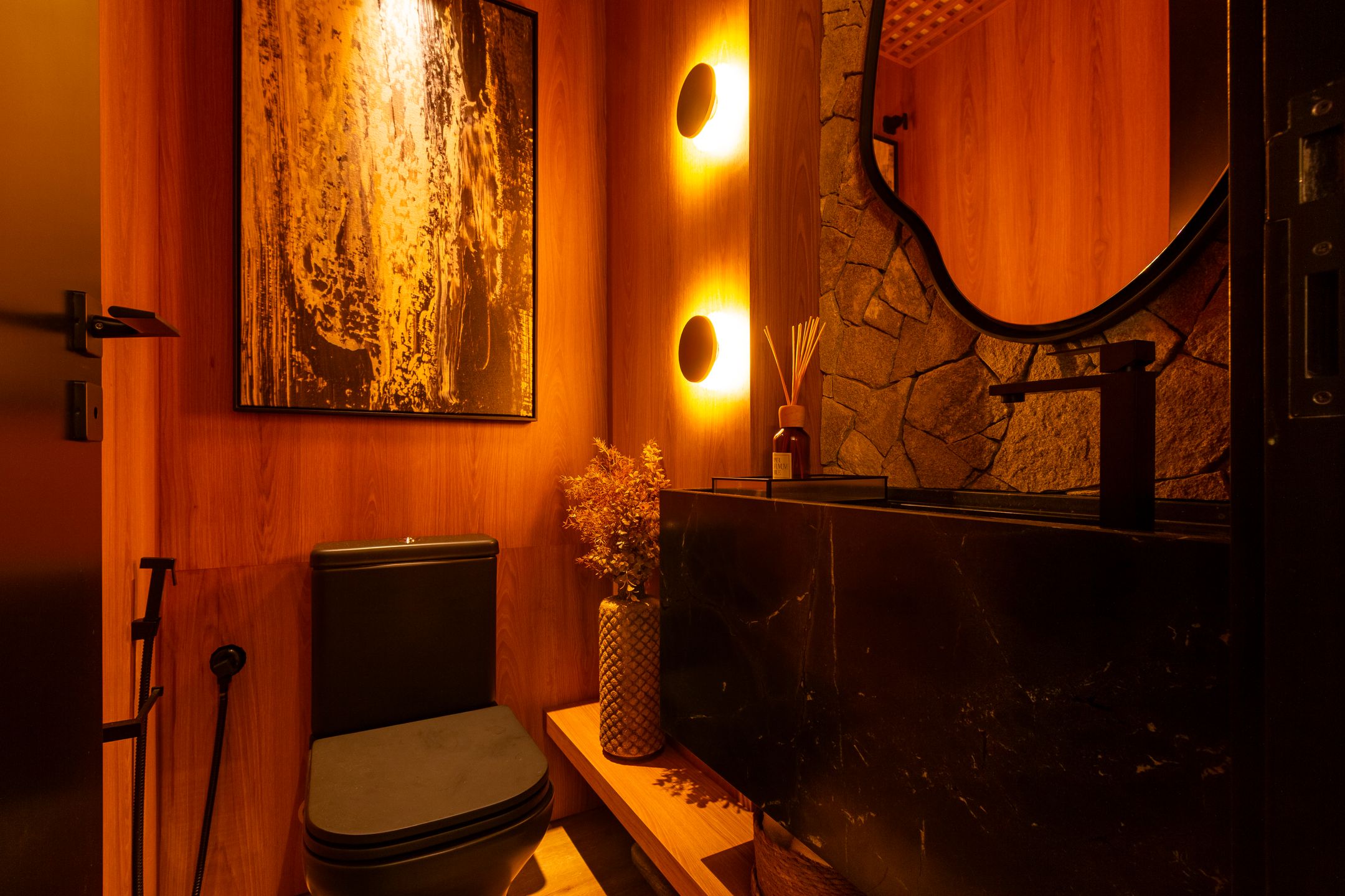 Apartamento 2 quartos sendo 2 suítes para venda no bairro Centro em Gramado