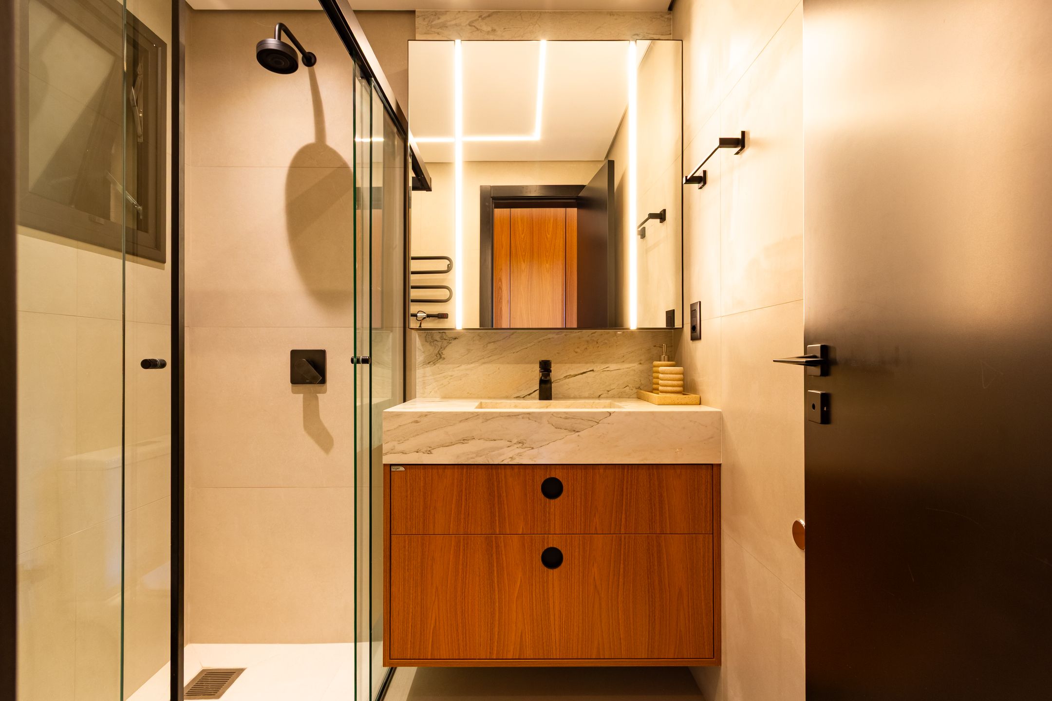 Apartamento 2 quartos sendo 2 suítes para venda no bairro Centro em Gramado