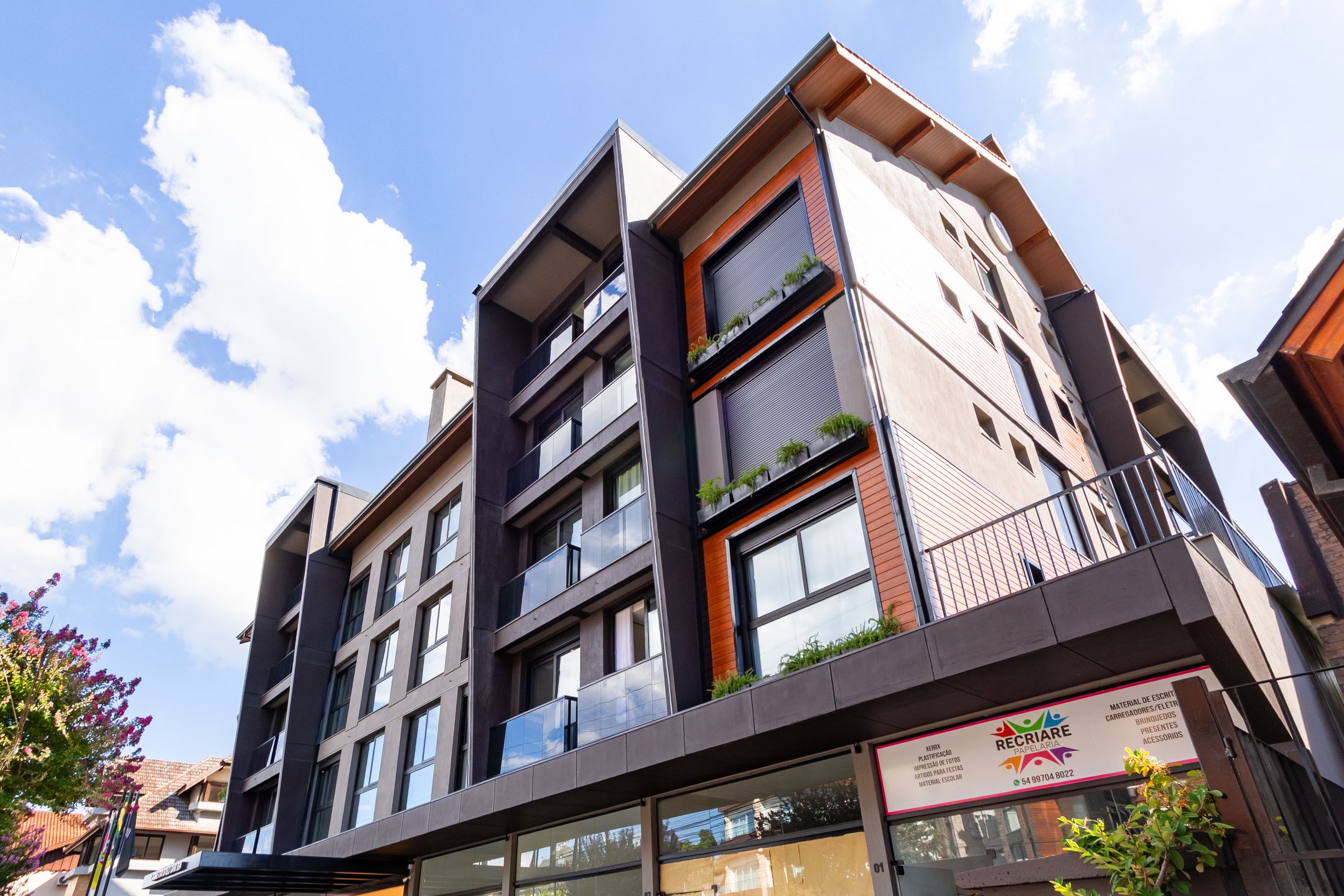 Apartamento 2 quartos sendo 2 suítes para venda no bairro Centro em Gramado