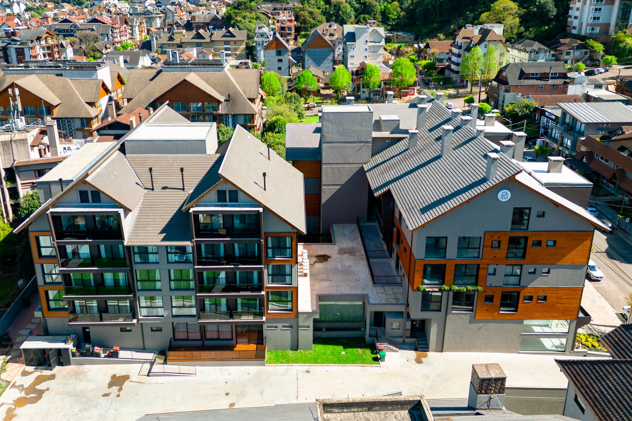 Apartamento 2 quartos sendo 2 suítes para venda no bairro Centro em Gramado