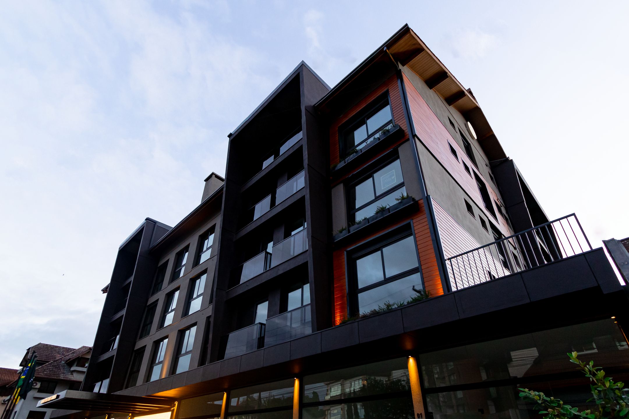 Apartamento 2 quartos sendo 2 suítes para venda no bairro Centro em Gramado