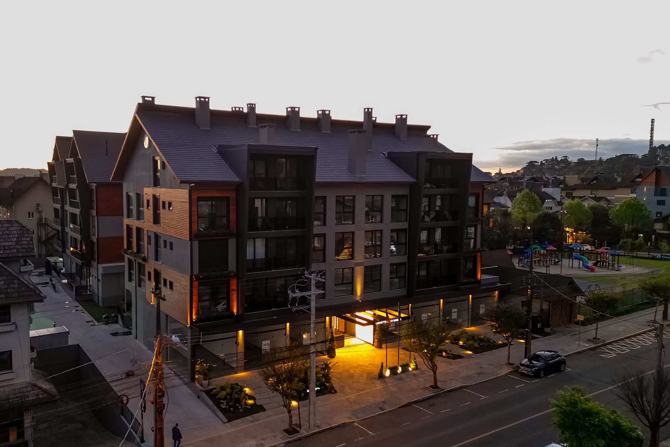 Apartamento 2 quartos sendo 2 suítes para venda no bairro Centro em Gramado