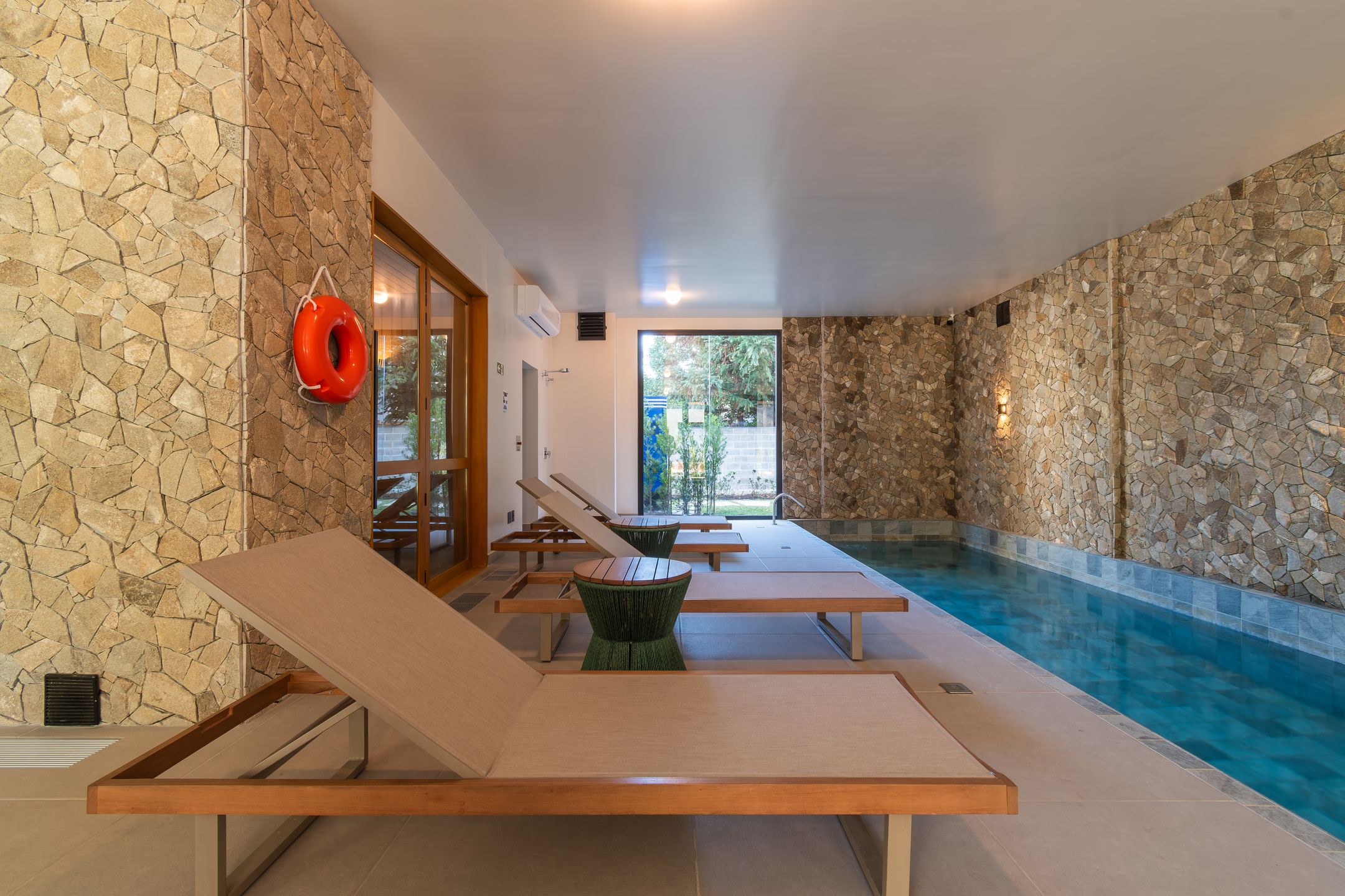 Apartamento 2 quartos sendo 2 suítes para venda no bairro Centro em Gramado