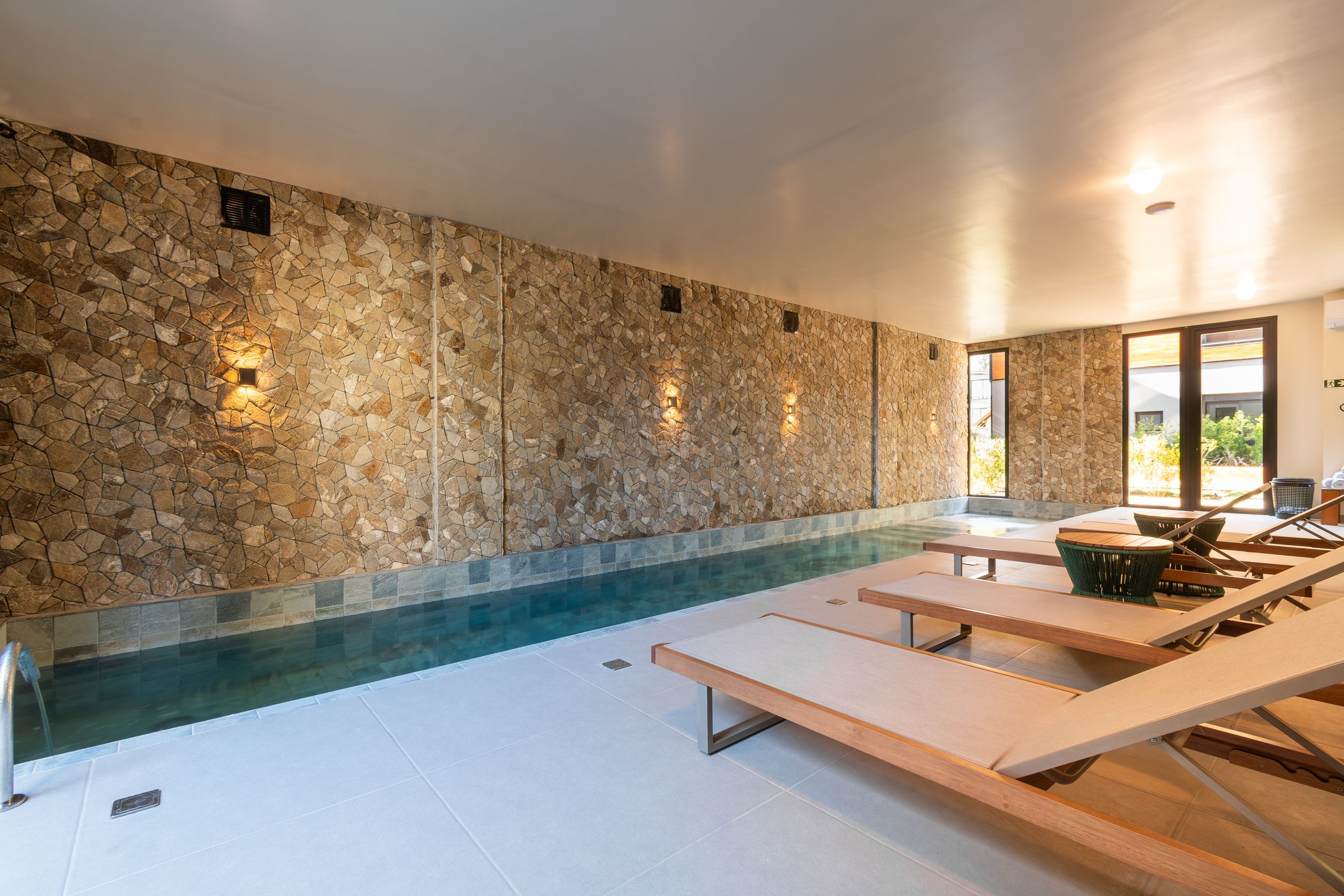 Apartamento 2 quartos sendo 2 suítes para venda no bairro Centro em Gramado