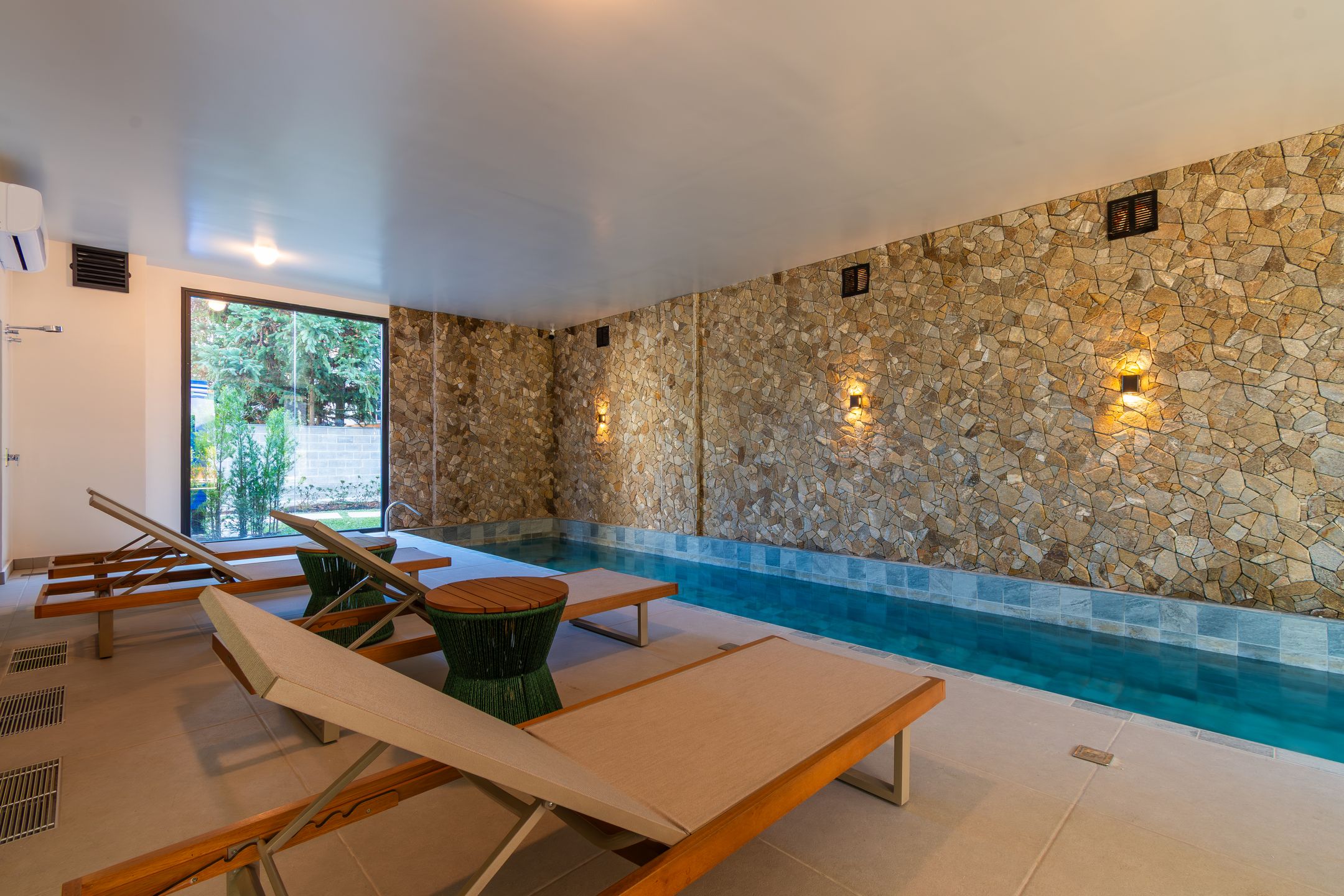 Apartamento 2 quartos sendo 2 suítes para venda no bairro Centro em Gramado