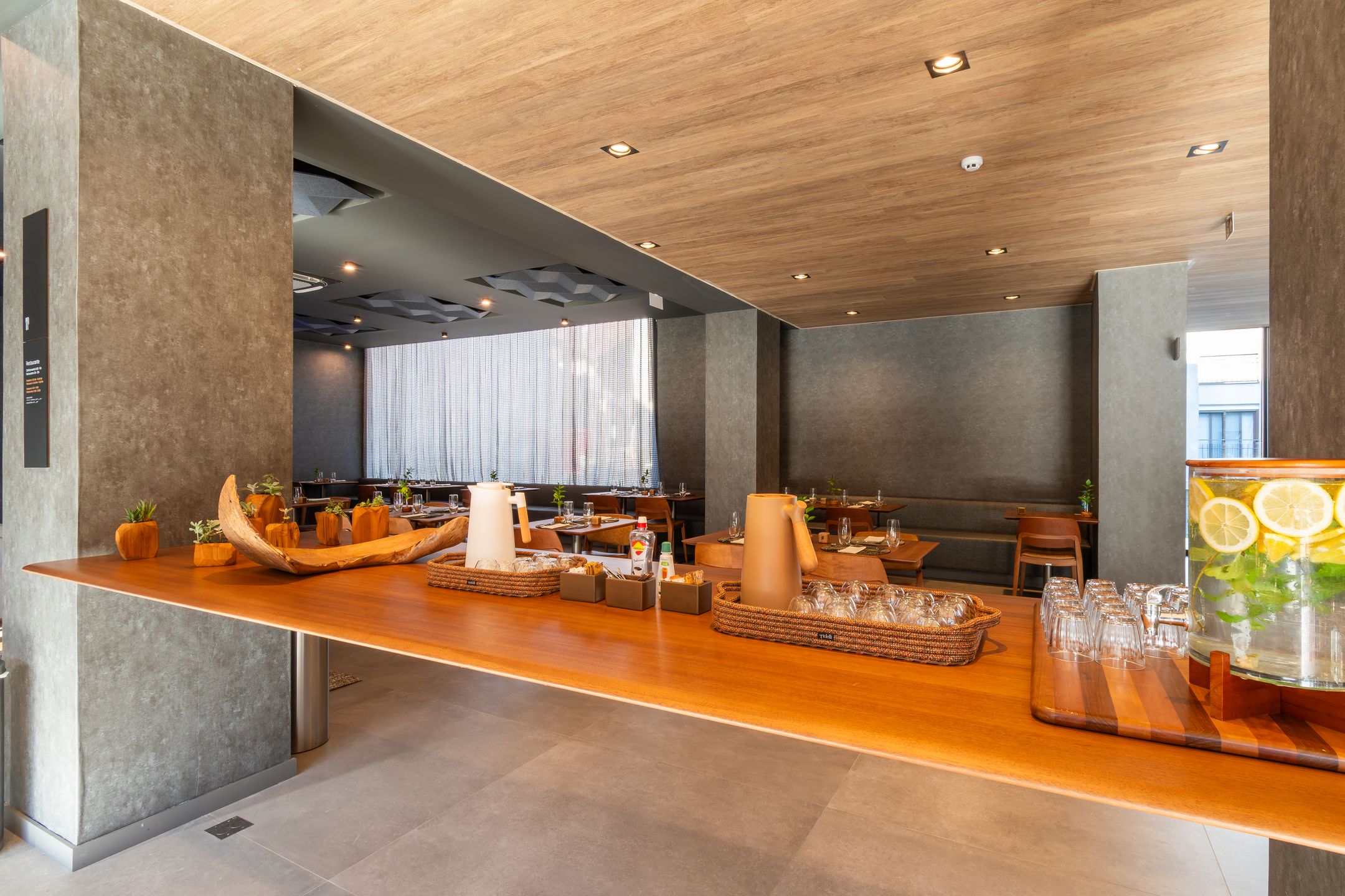 Apartamento 2 quartos sendo 2 suítes para venda no bairro Centro em Gramado