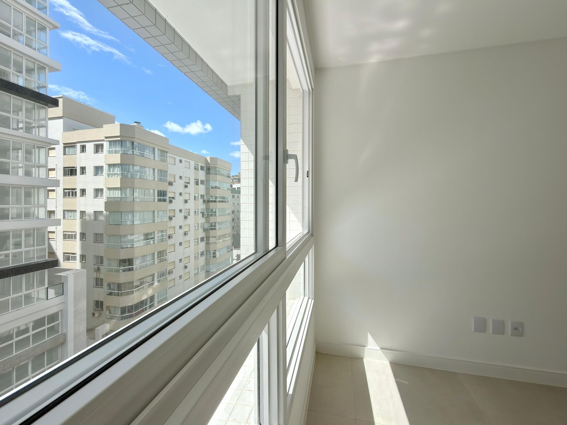 Apartamento 1 quarto sendo 1 suíte para venda no bairro Zona Nova em Capão da Canoa