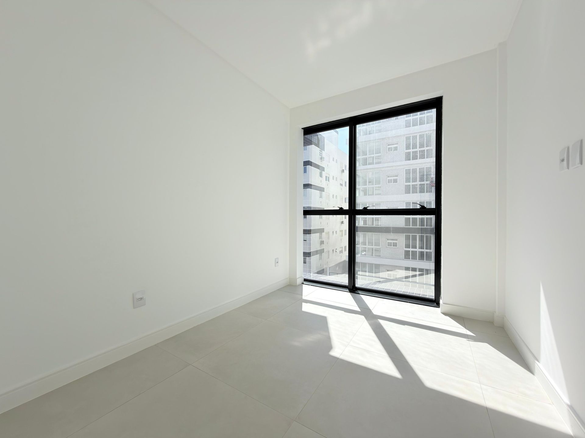 Apartamento 1 quarto sendo 1 suíte para venda no bairro Zona Nova em Capão da Canoa