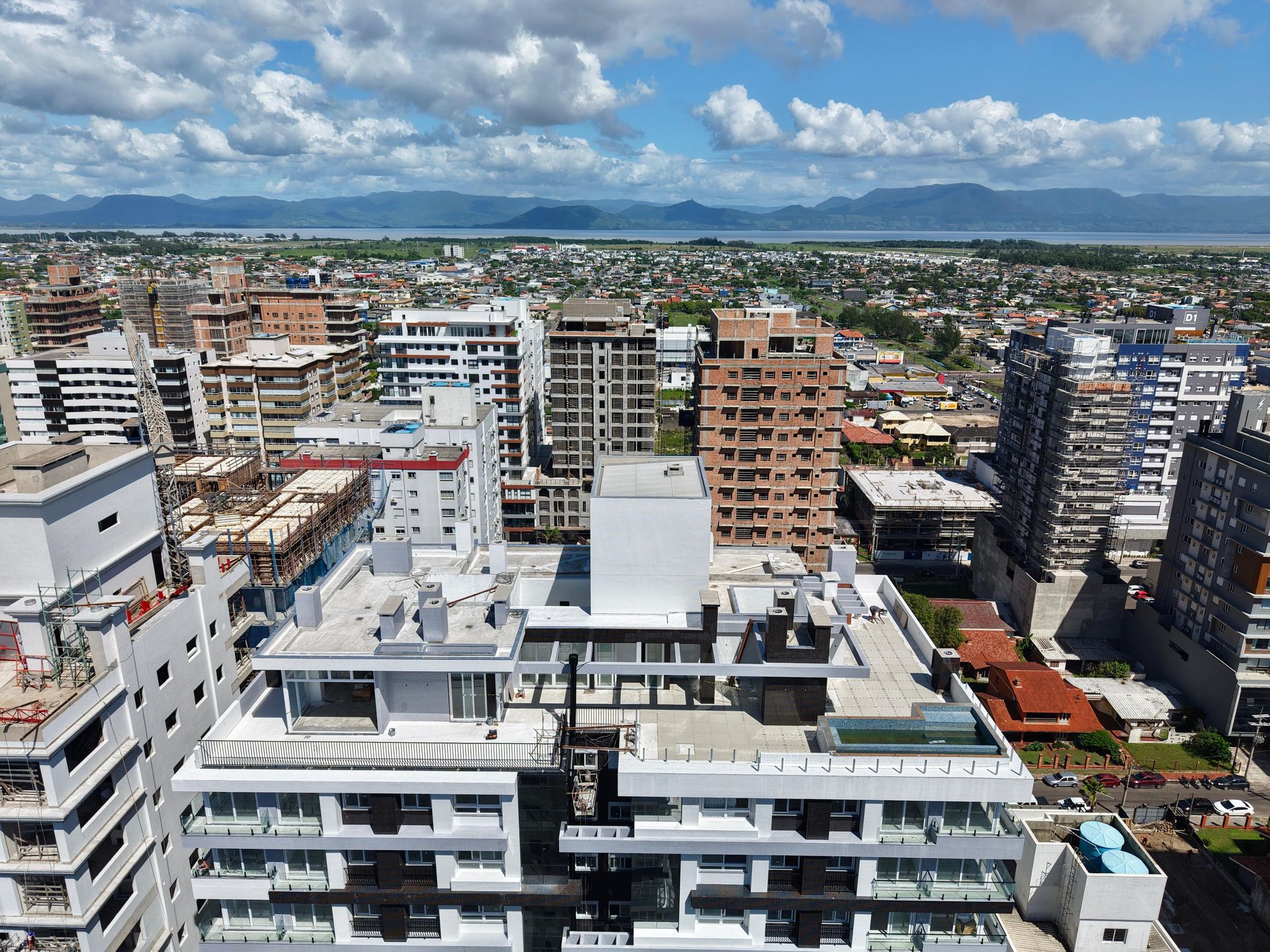Apartamento 1 quarto sendo 1 suíte para venda no bairro Zona Nova em Capão da Canoa