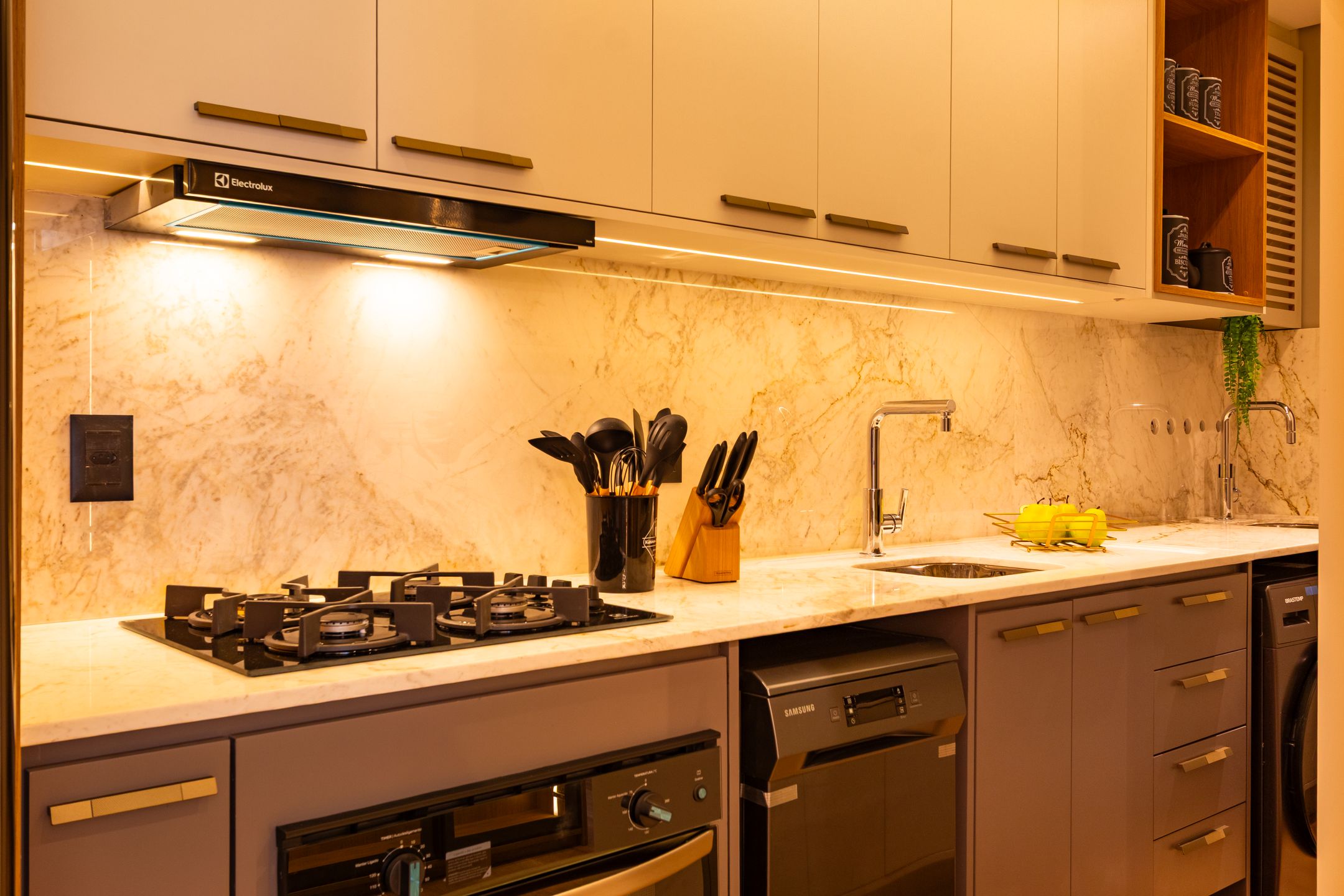 Apartamento 2 quartos sendo 2 suítes para venda no bairro Centro em Gramado