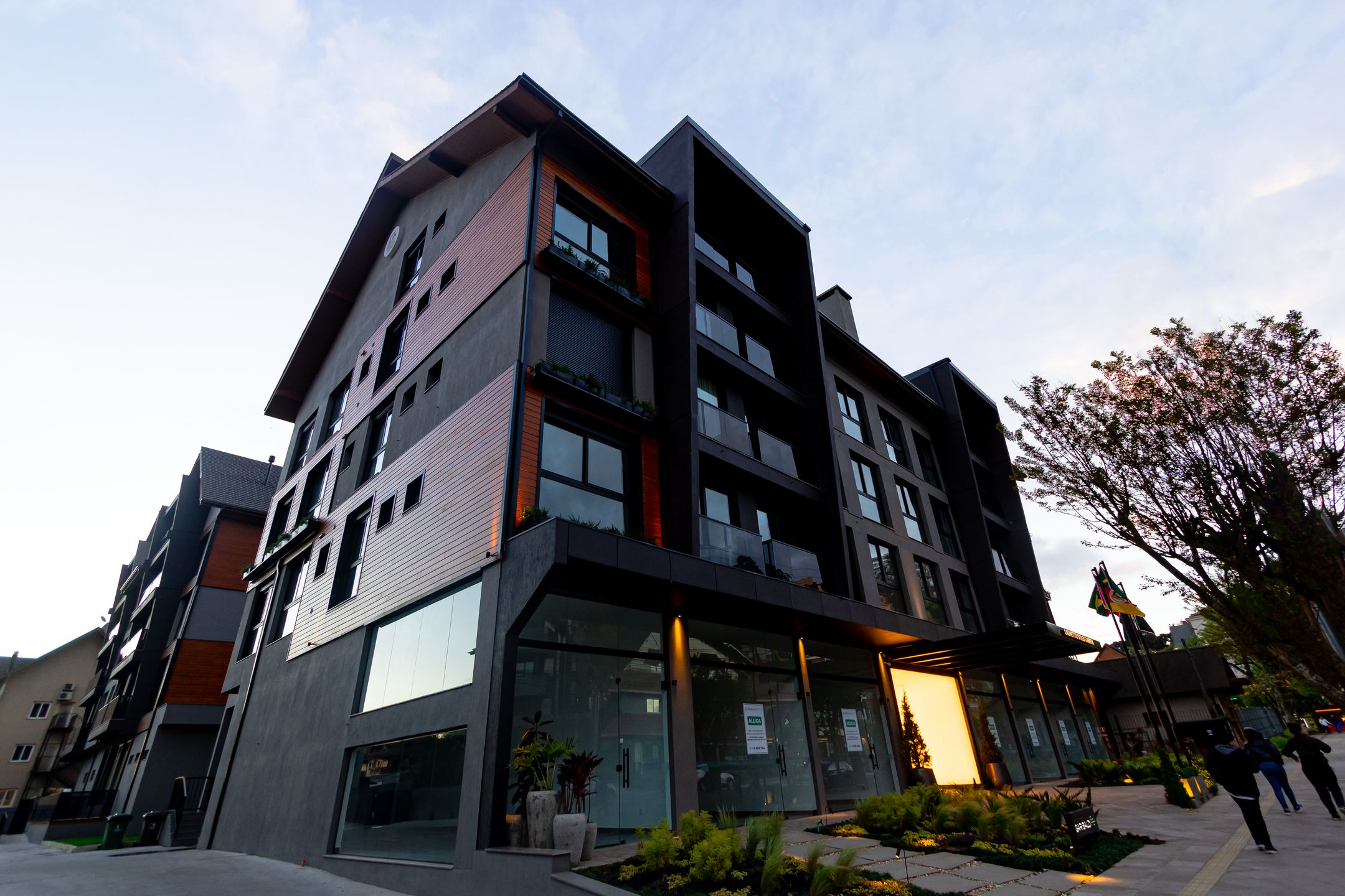 Apartamento 2 quartos sendo 2 suítes para venda no bairro Centro em Gramado