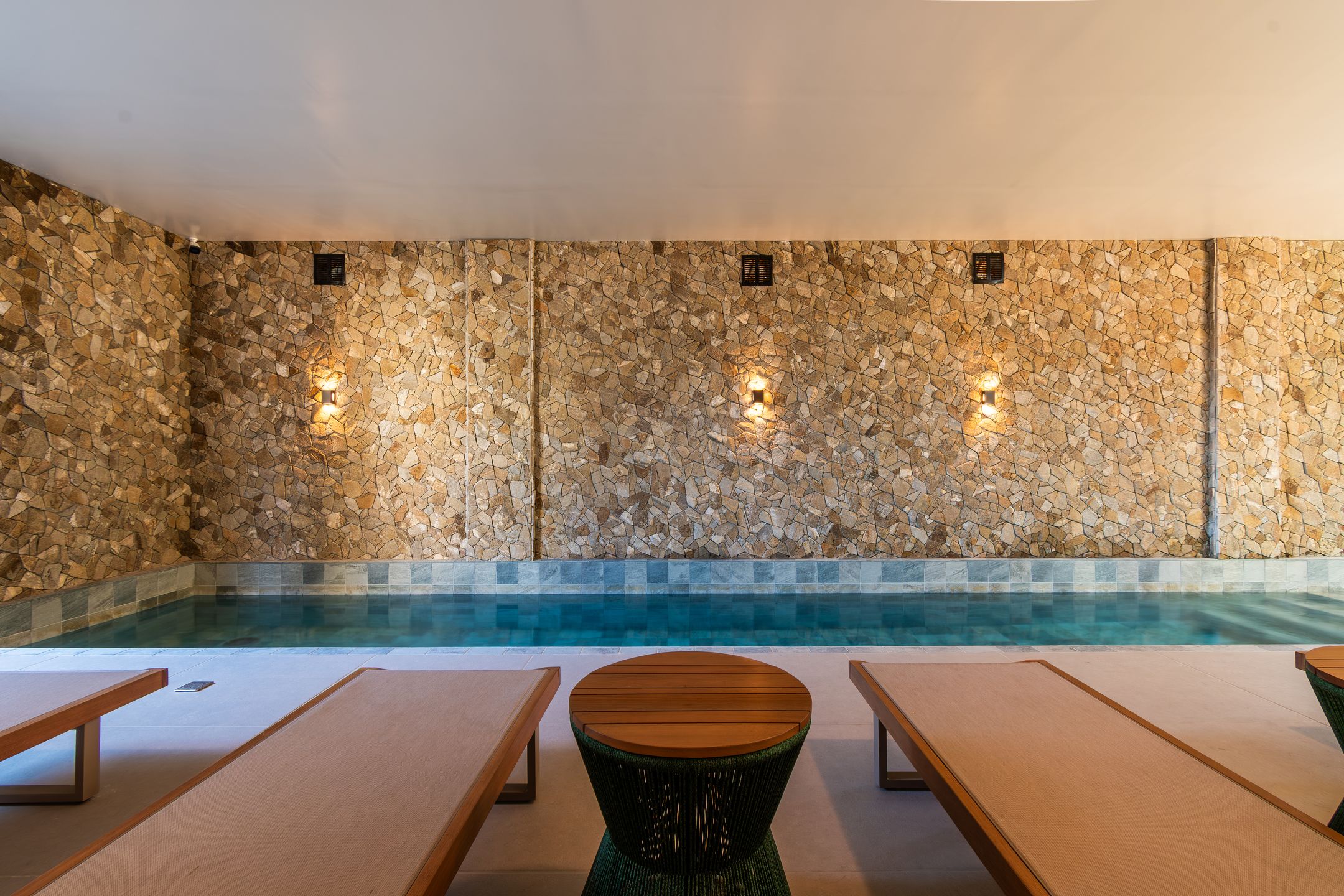 Apartamento 2 quartos sendo 2 suítes para venda no bairro Centro em Gramado