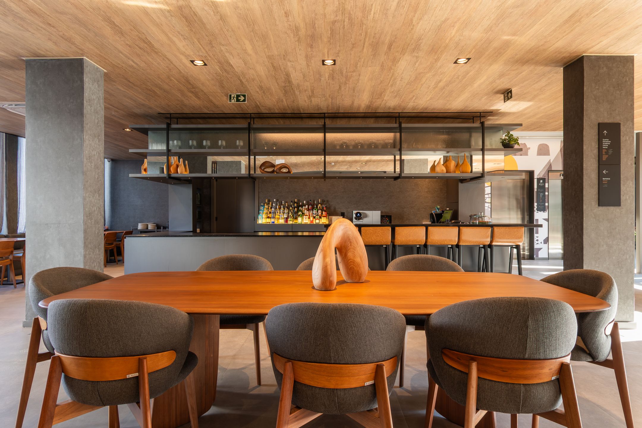 Apartamento 2 quartos sendo 2 suítes para venda no bairro Centro em Gramado