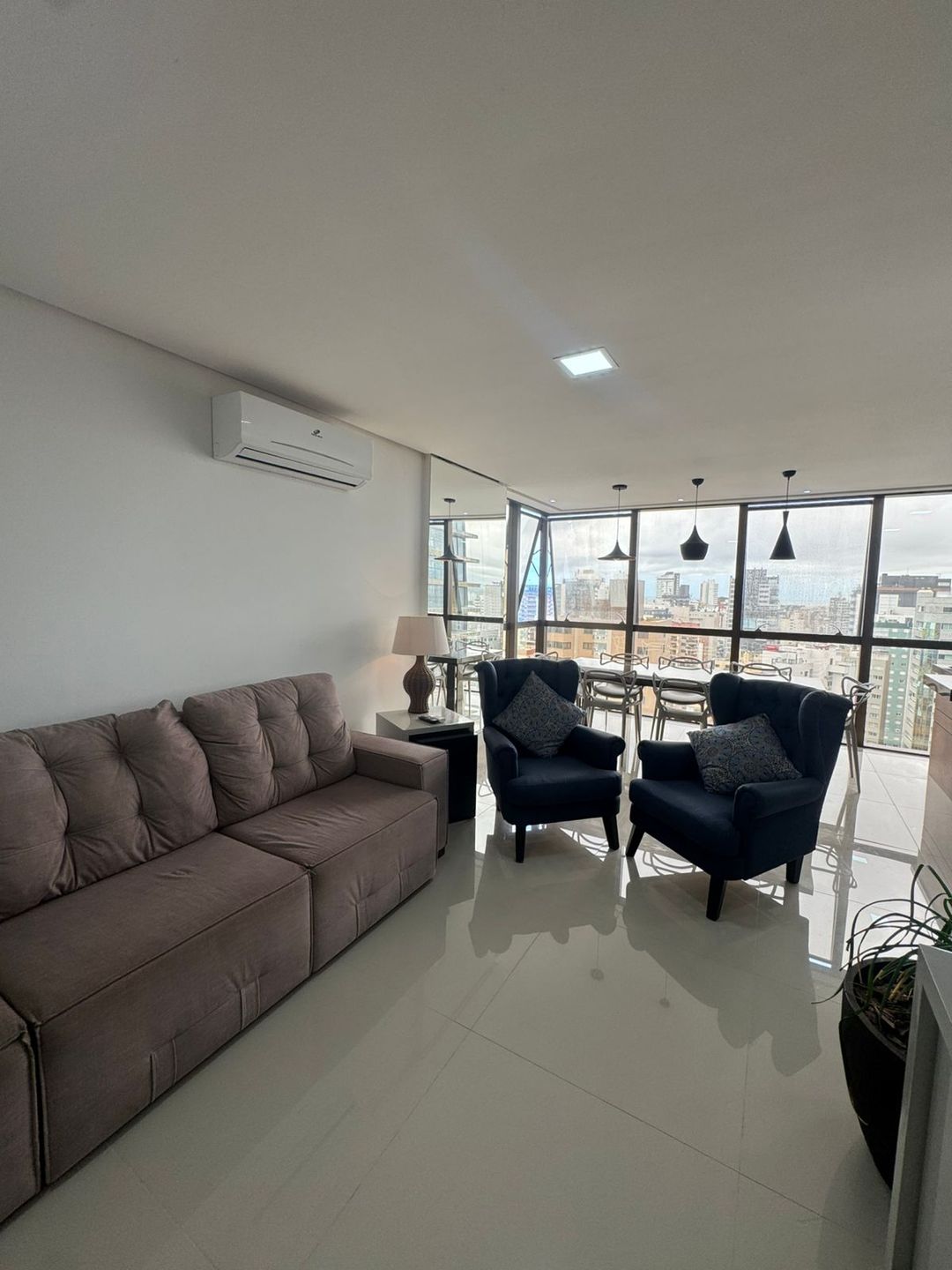 Apartamento 3 quartos sendo 1 suíte para venda no bairro Praia Grande em Torres