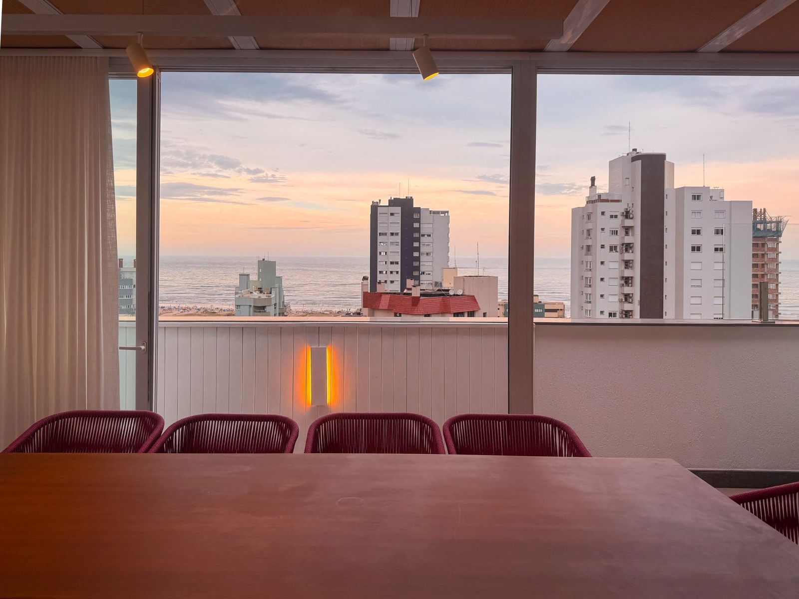 Cobertura 3 quartos sendo 1 suíte para venda no bairro Centro em Torres