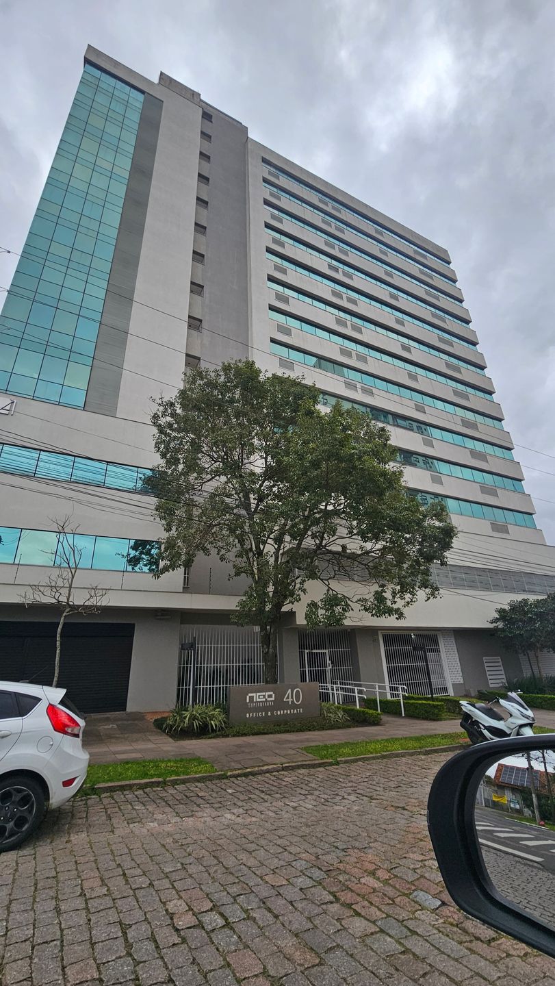 Imóvel comercial para venda no bairro Santa Maria Goretti em Porto Alegre