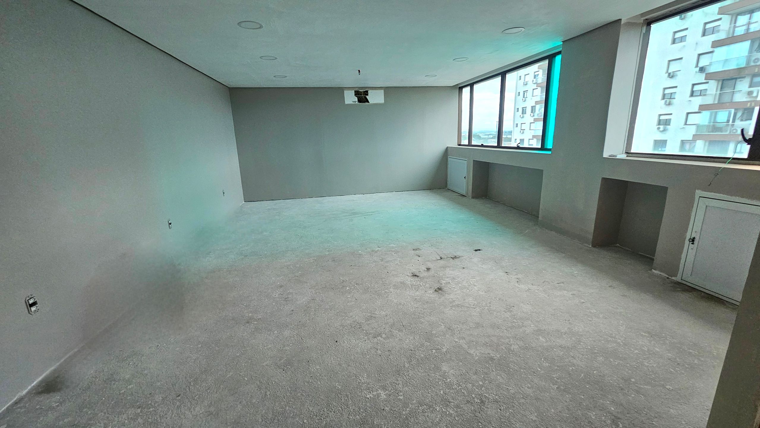 Imóvel comercial para venda no bairro Santa Maria Goretti em Porto Alegre