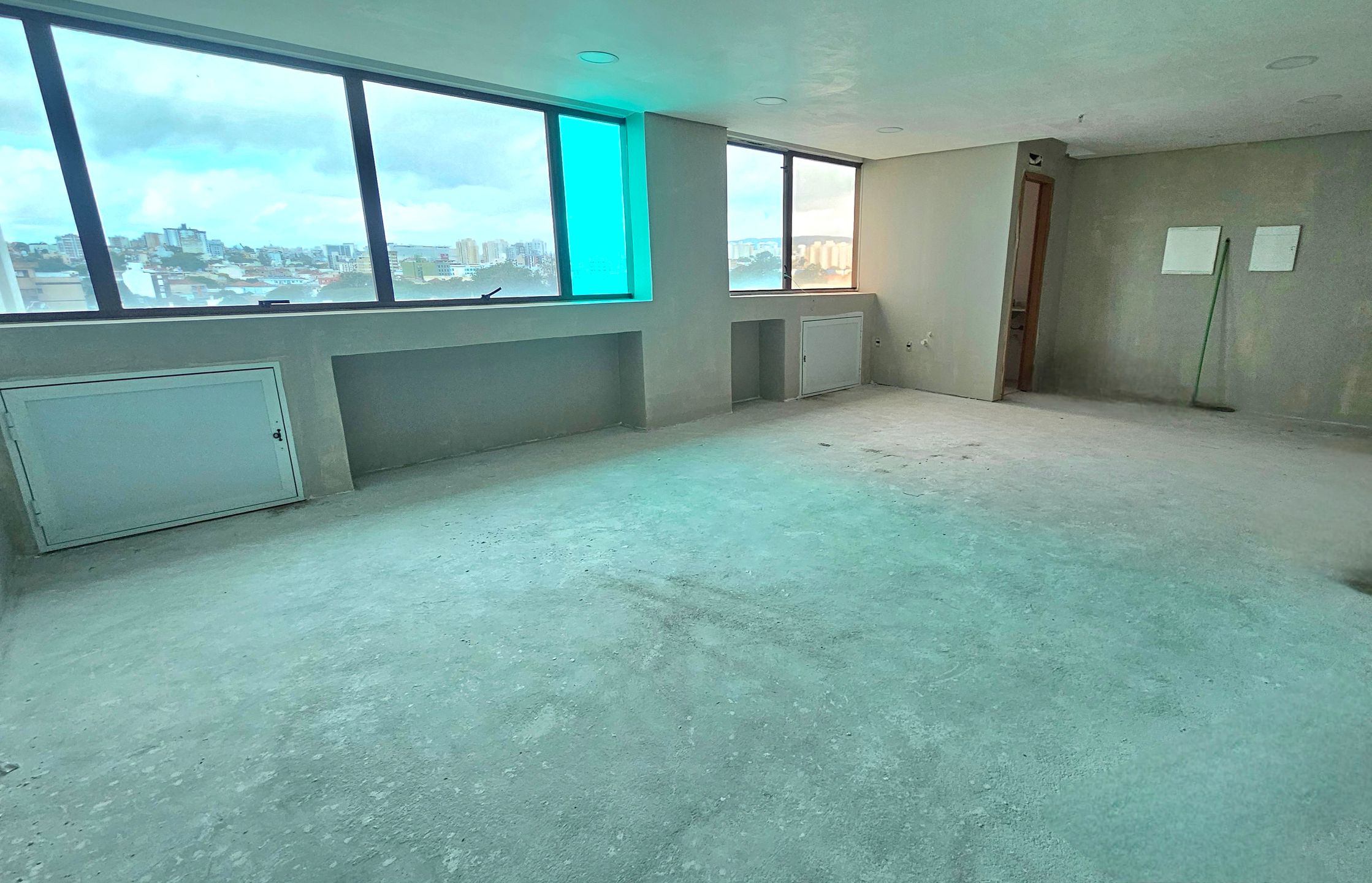 Imóvel comercial para venda no bairro Santa Maria Goretti em Porto Alegre