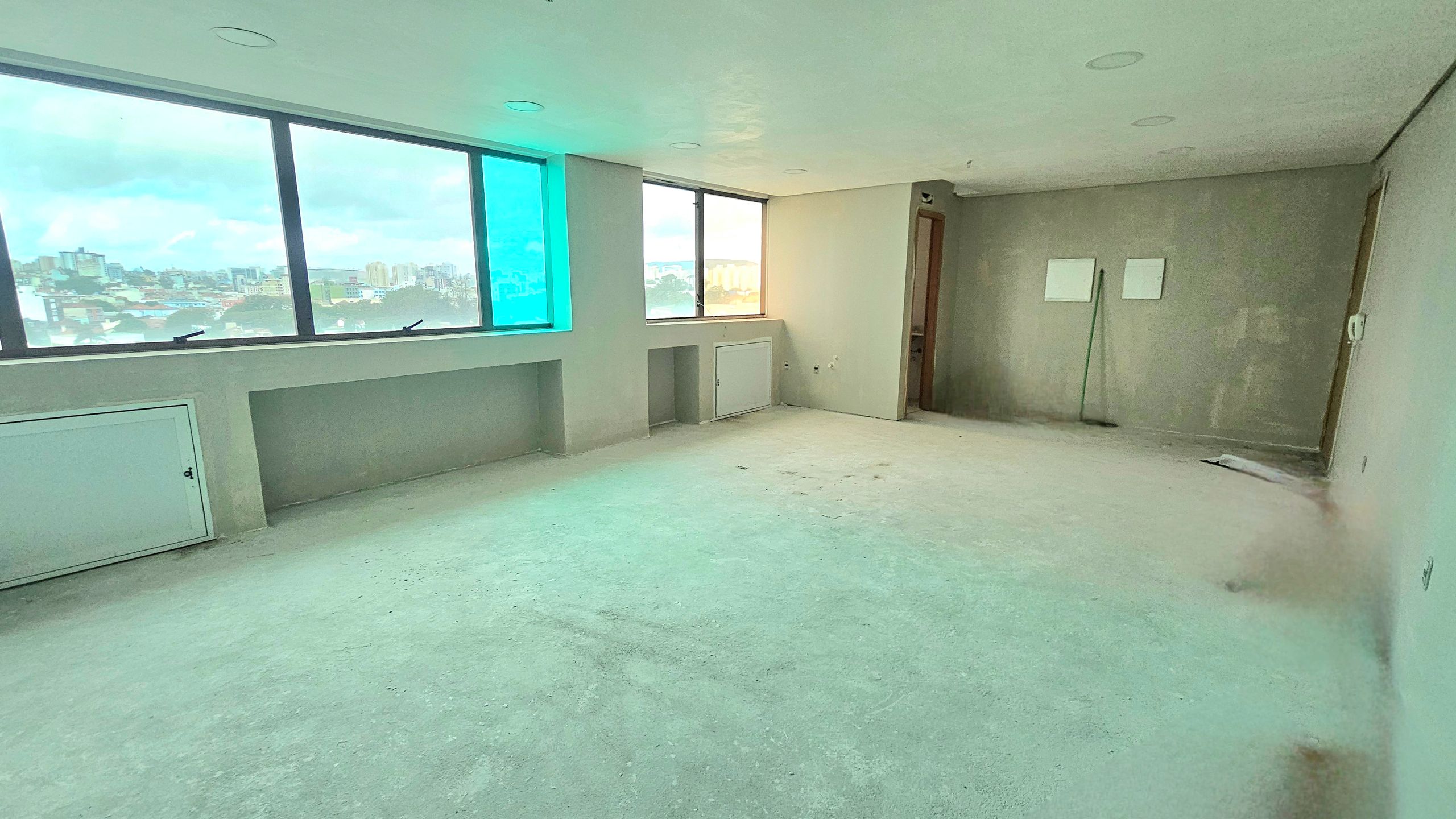 Imóvel comercial para venda no bairro Santa Maria Goretti em Porto Alegre