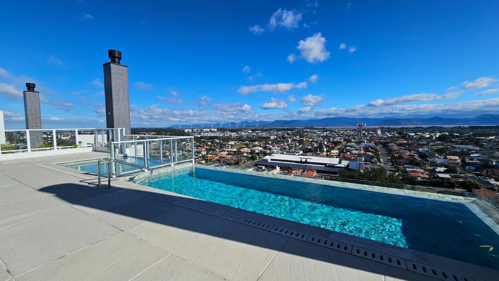 Apartamento 2 quartos sendo 1 suíte para venda no bairro Navegantes em Capão da Canoa