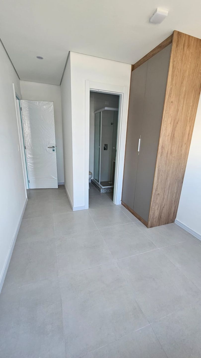 Apartamento 2 quartos sendo 1 suíte para venda no bairro Navegantes em Capão da Canoa