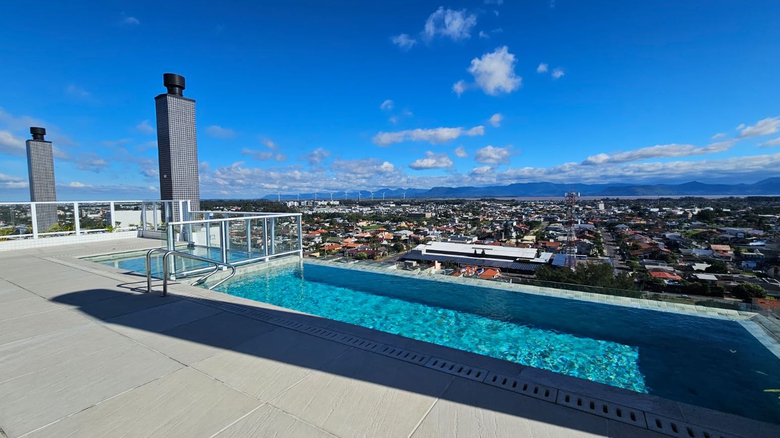 Apartamento 2 quartos sendo 1 suíte para venda no bairro Navegantes em Capão da Canoa