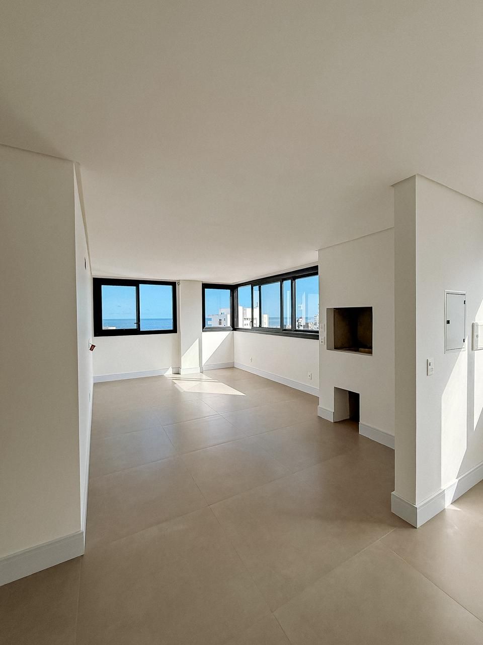 Apartamento 2 quartos sendo 1 suíte para venda no bairro Predial em Torres