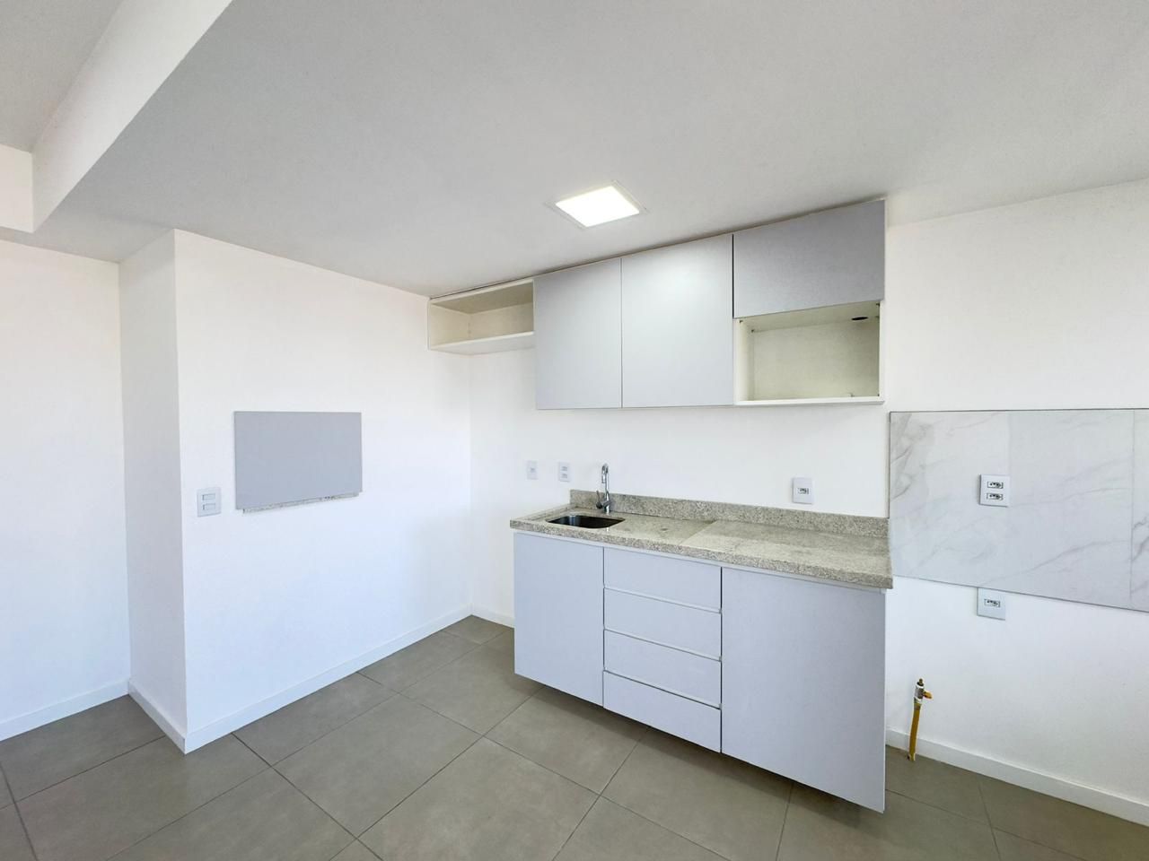Apartamento 1 quarto para venda no bairro Vila Jardim em Porto Alegre