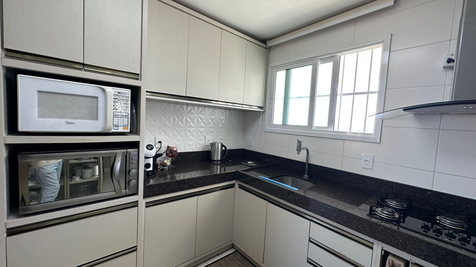 Apartamento 3 quartos sendo 1 suíte para venda no bairro Centro em Torres