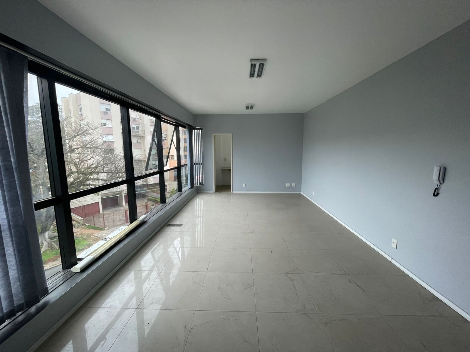 Sala Comercial para venda no bairro Menino Deus em Porto Alegre