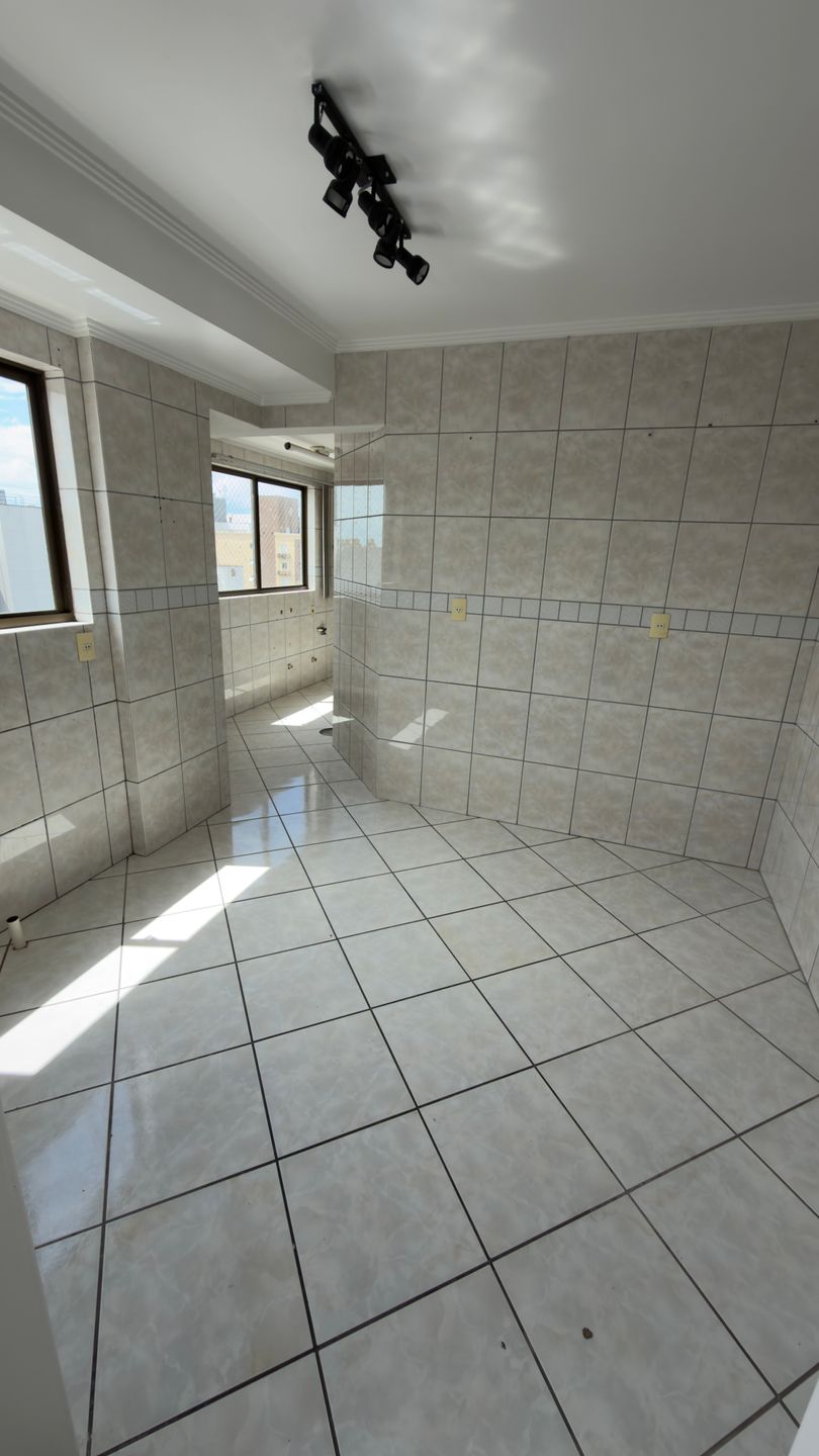 Cobertura 3 quartos sendo 1 suíte para venda no bairro Centro  em Passo Fundo