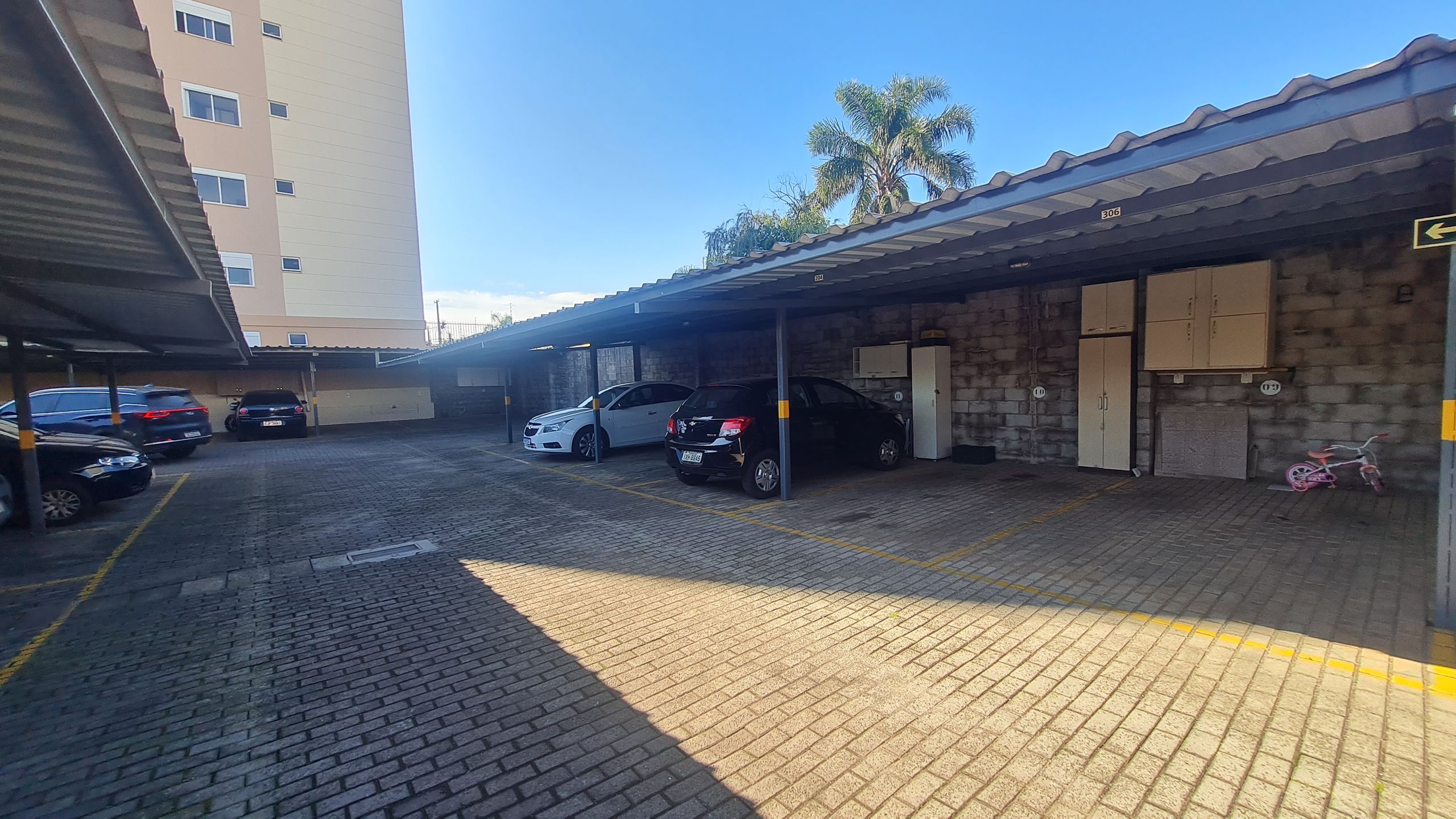 Apartamento para venda no bairro Vila Armando Annes em Passo Fundo