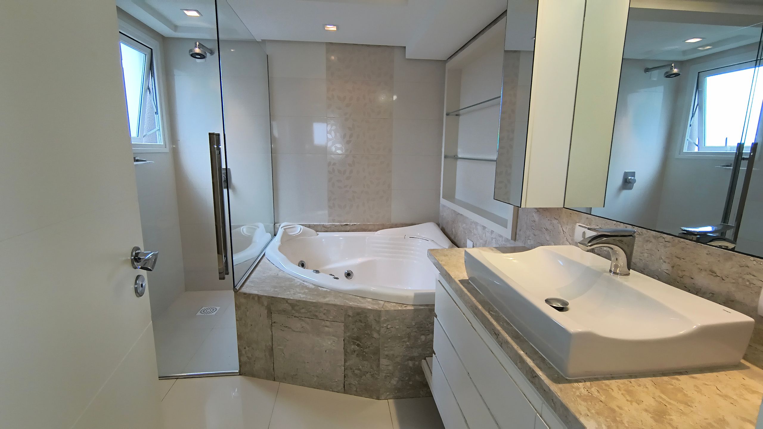 Apartamento 3 quartos sendo 3 suítes para venda no bairro Exposição em Caxias do Sul