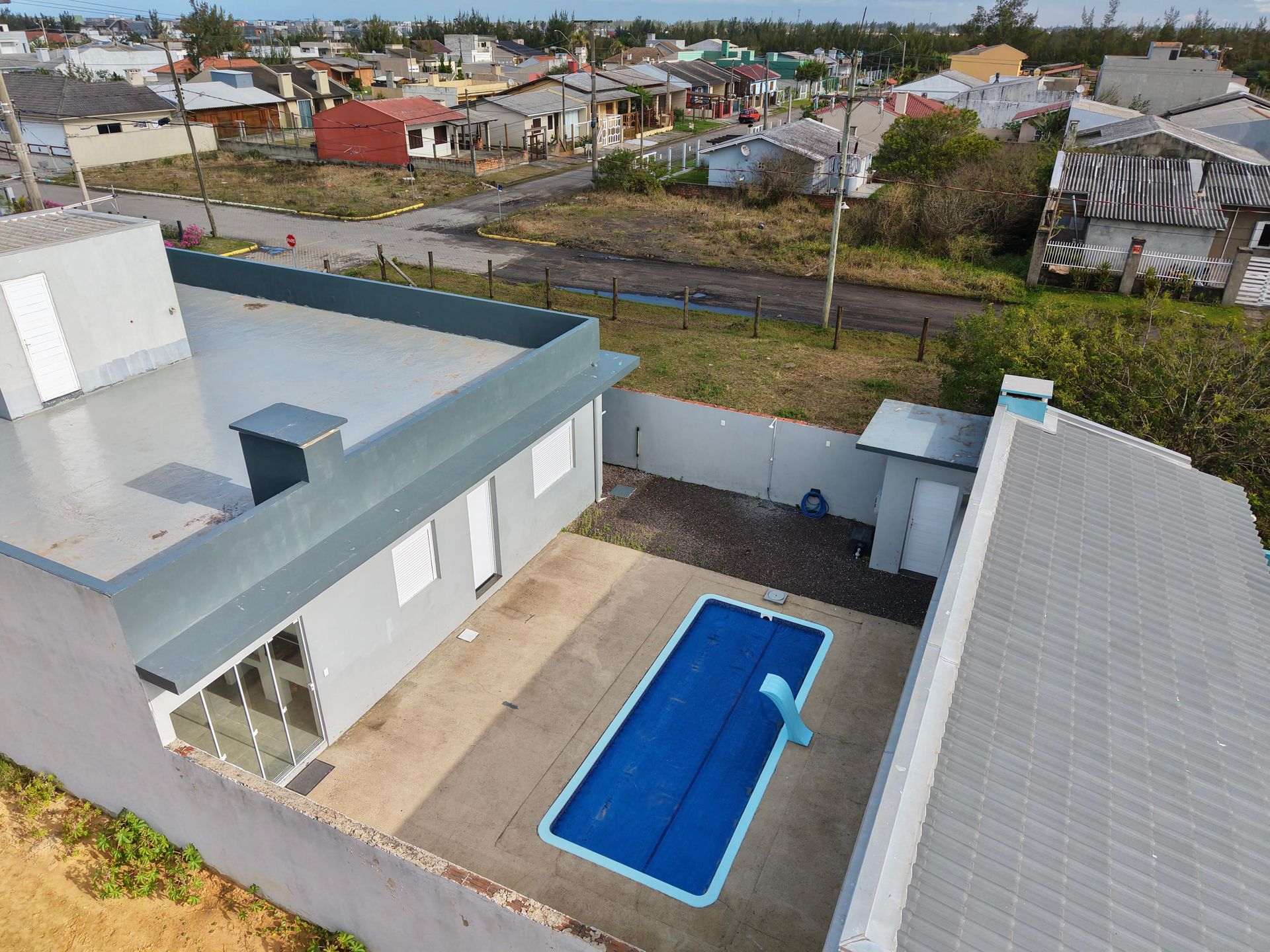 Casa 3 quartos sendo 1 suíte para venda no bairro Atlântida Sul em Osório