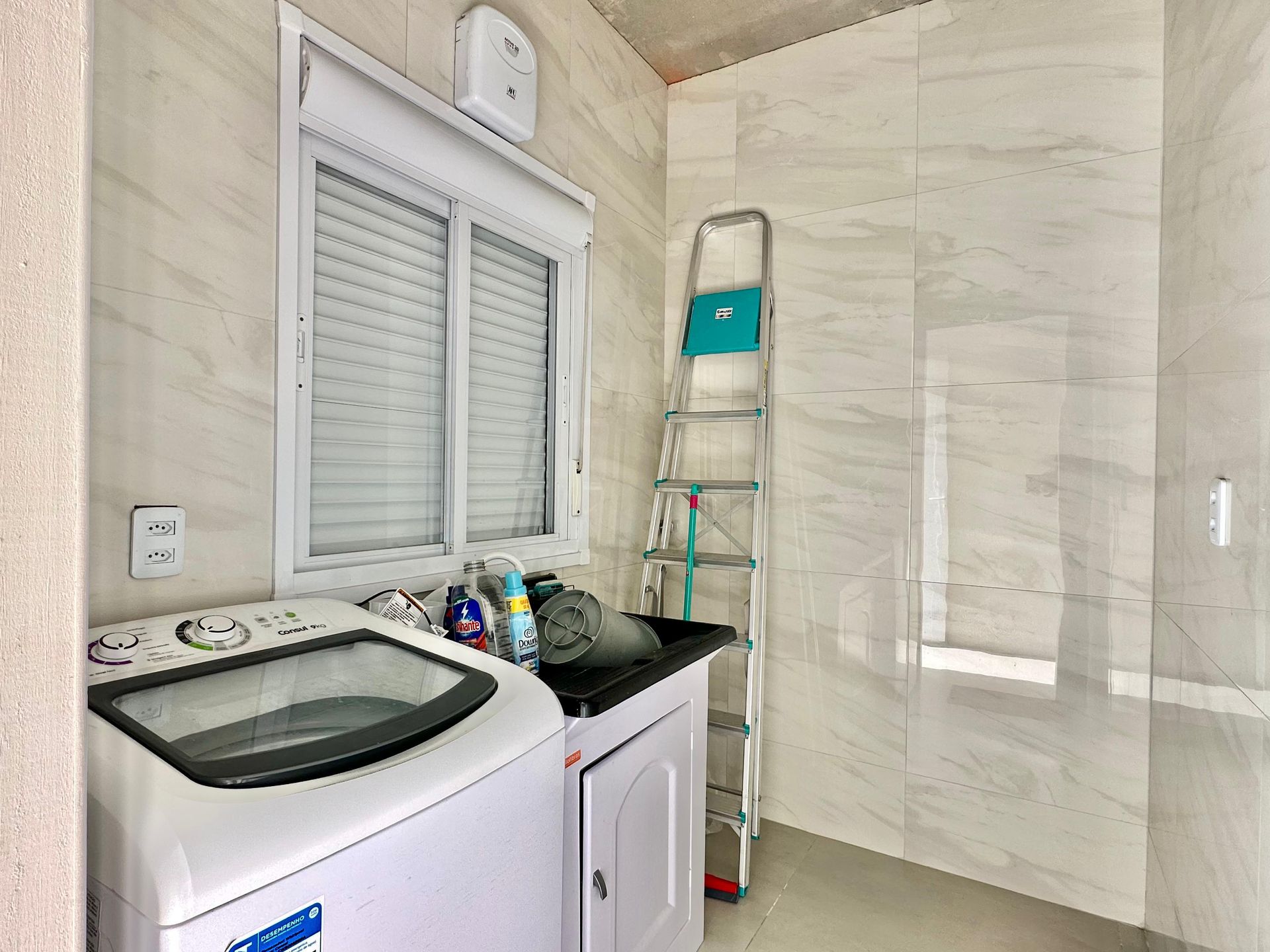 Casa 3 quartos sendo 1 suíte para venda no bairro Atlântida Sul em Osório