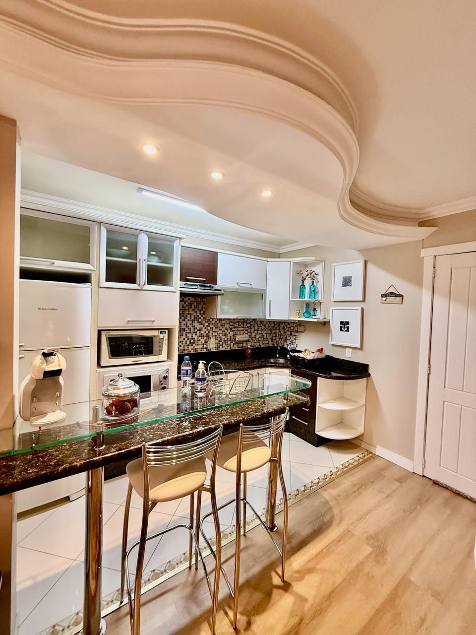 Apartamento para venda no bairro Vila Suíça em Gramado