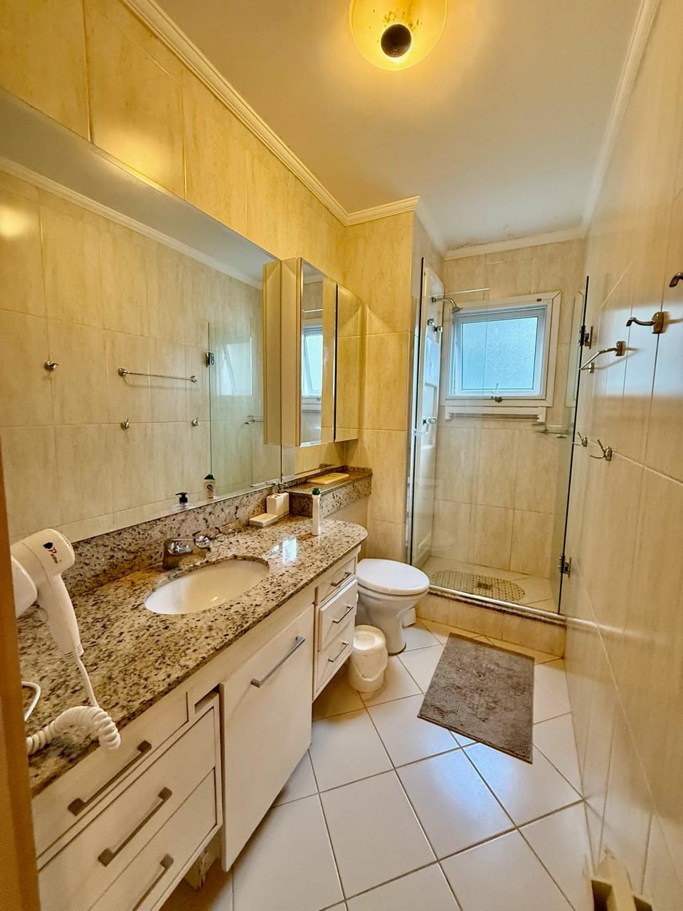 Apartamento para venda no bairro Vila Suíça em Gramado