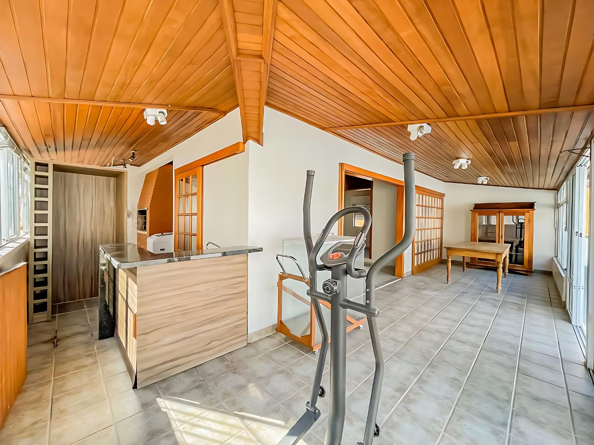 Apartamento para venda no bairro Moinhos de Vento em Porto Alegre