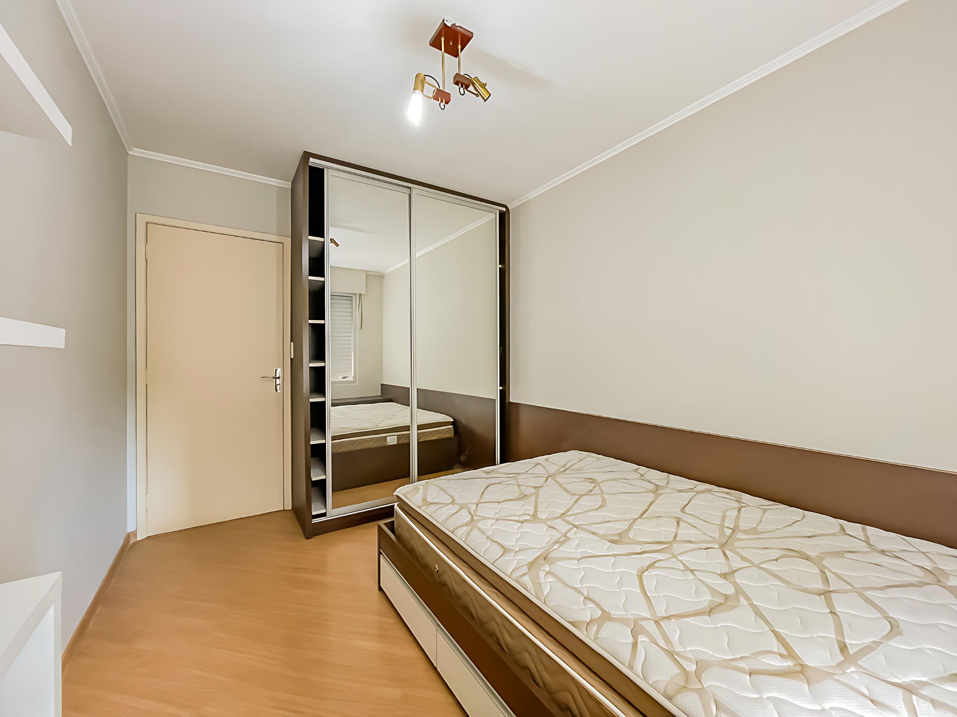Apartamento para venda no bairro Moinhos de Vento em Porto Alegre