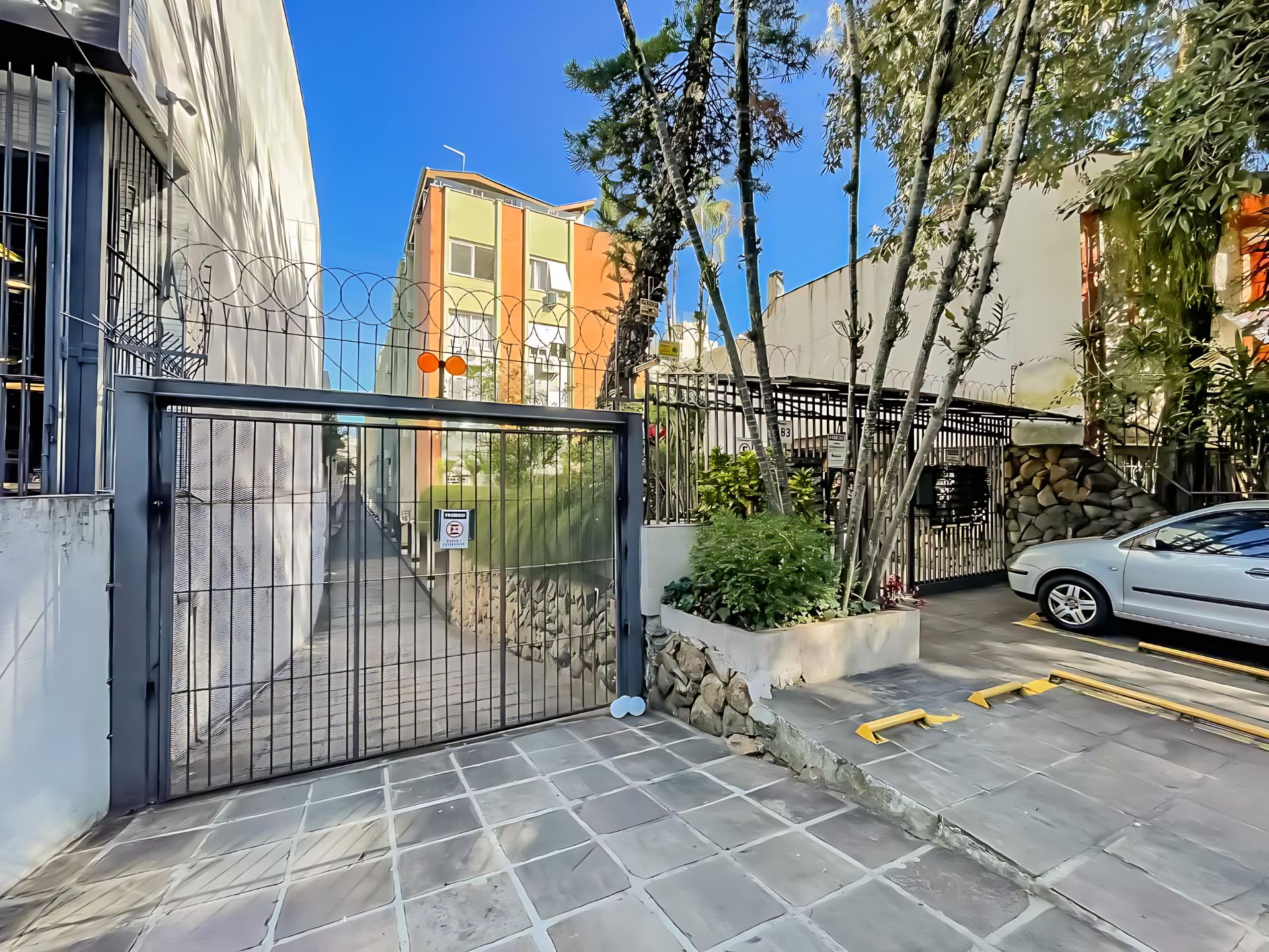 Apartamento para venda no bairro Moinhos de Vento em Porto Alegre