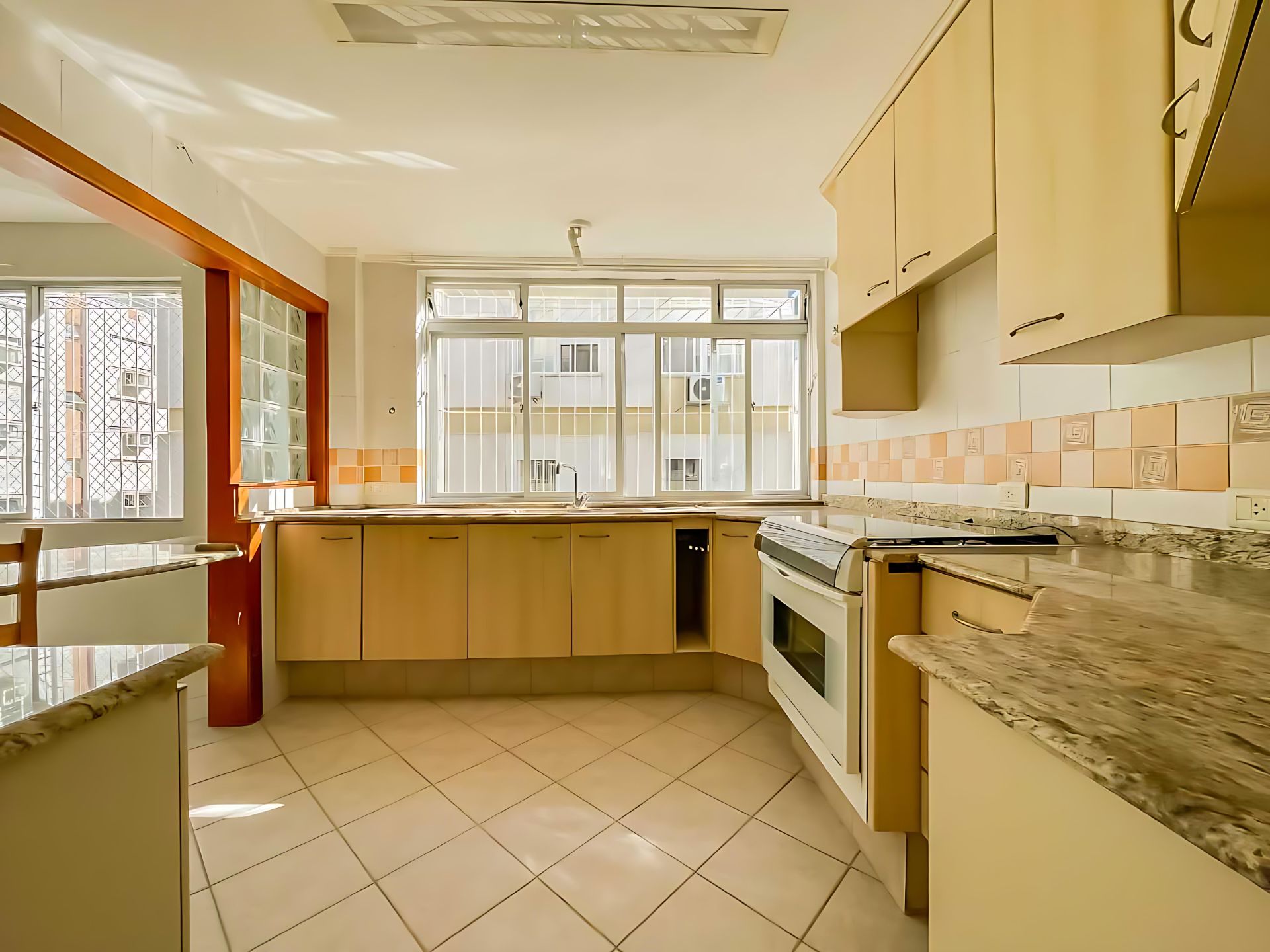 Apartamento para venda no bairro Moinhos de Vento em Porto Alegre