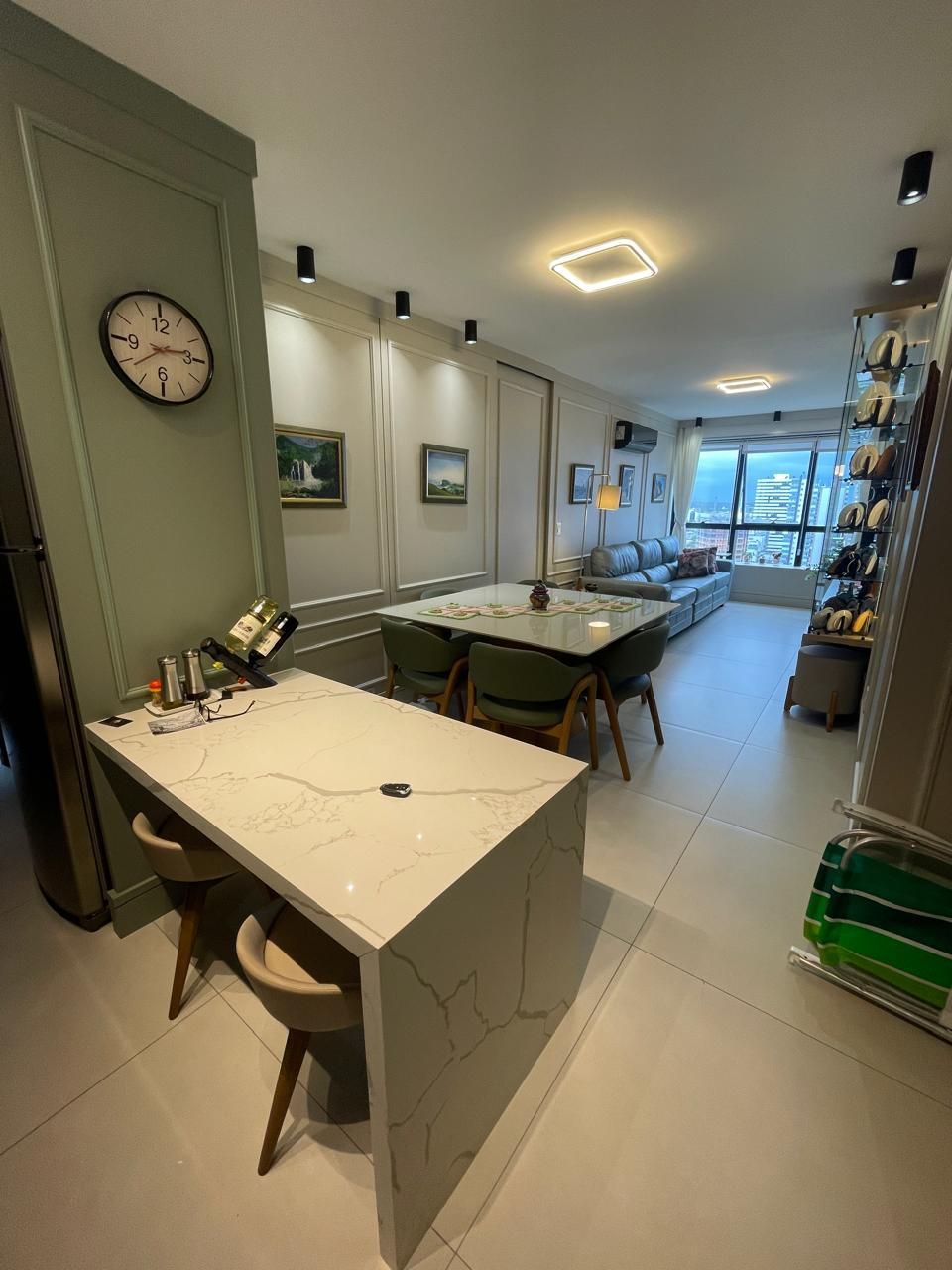 Apartamento 2 quartos sendo 1 suíte para venda no bairro Centro em Torres