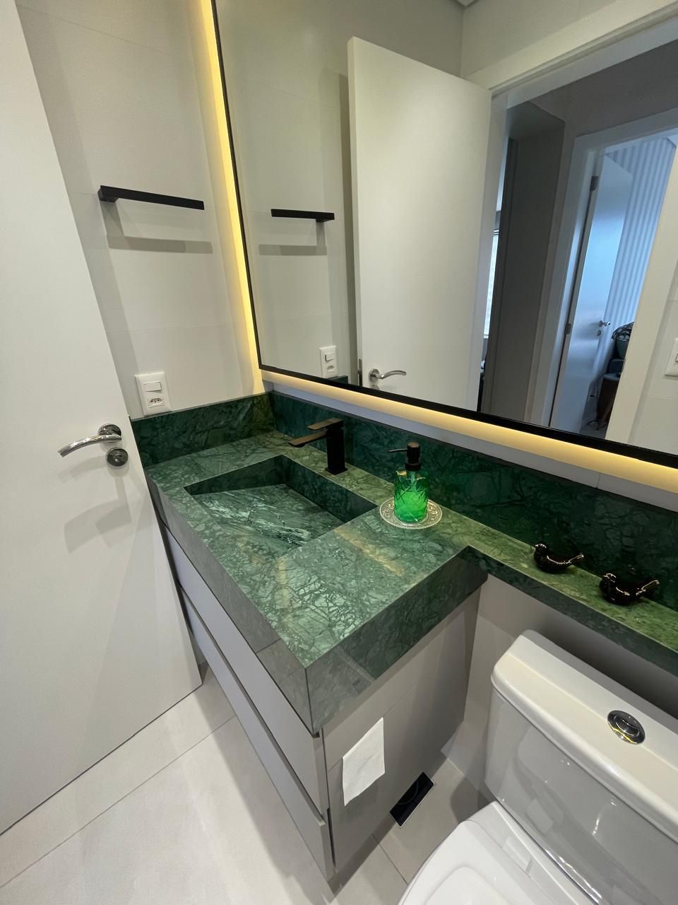 Apartamento 2 quartos sendo 1 suíte para venda no bairro Centro em Torres