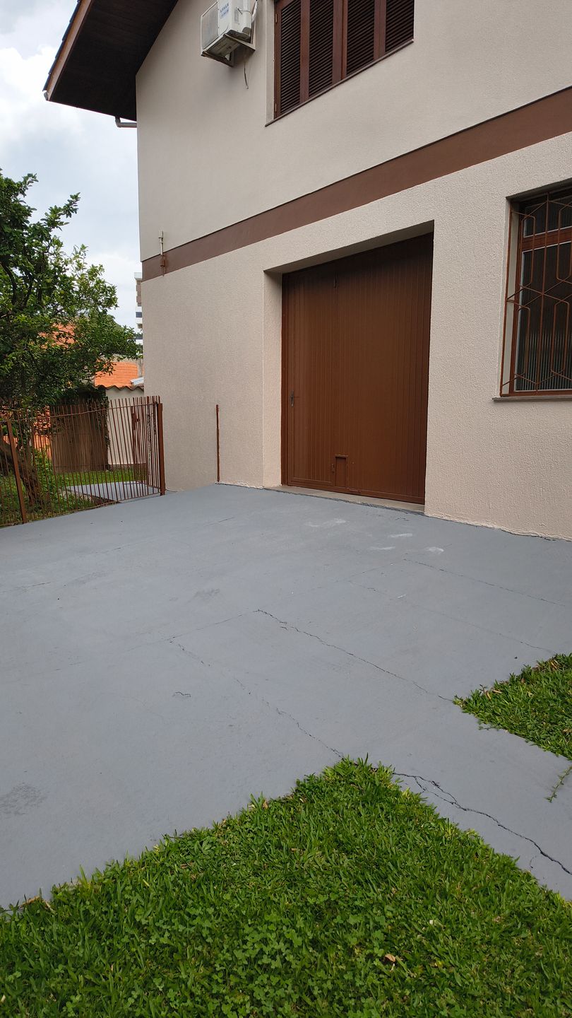 Casa para venda no bairro Cinquentenário em Caxias do Sul