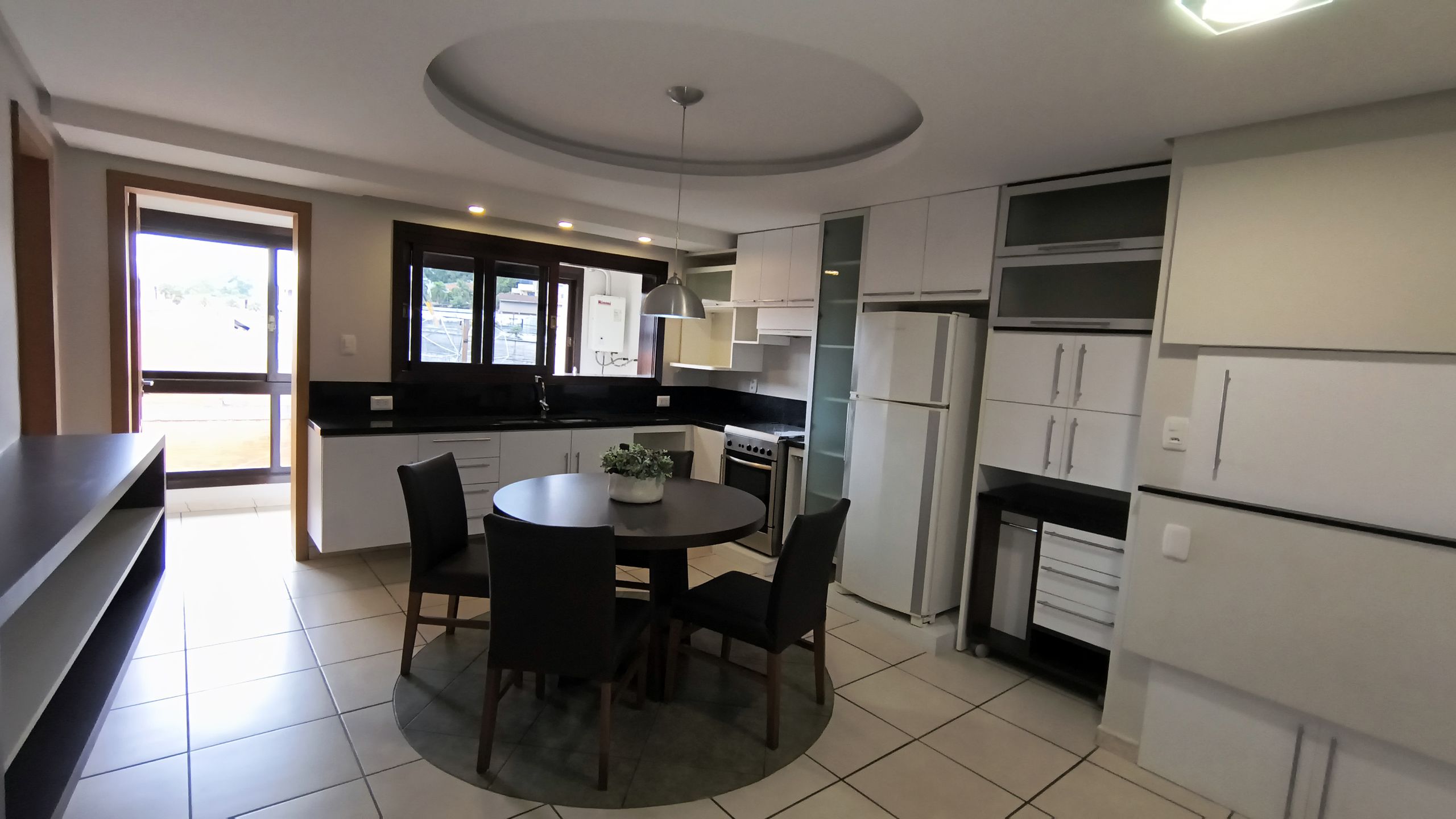 Casa para venda no bairro Cinquentenário em Caxias do Sul