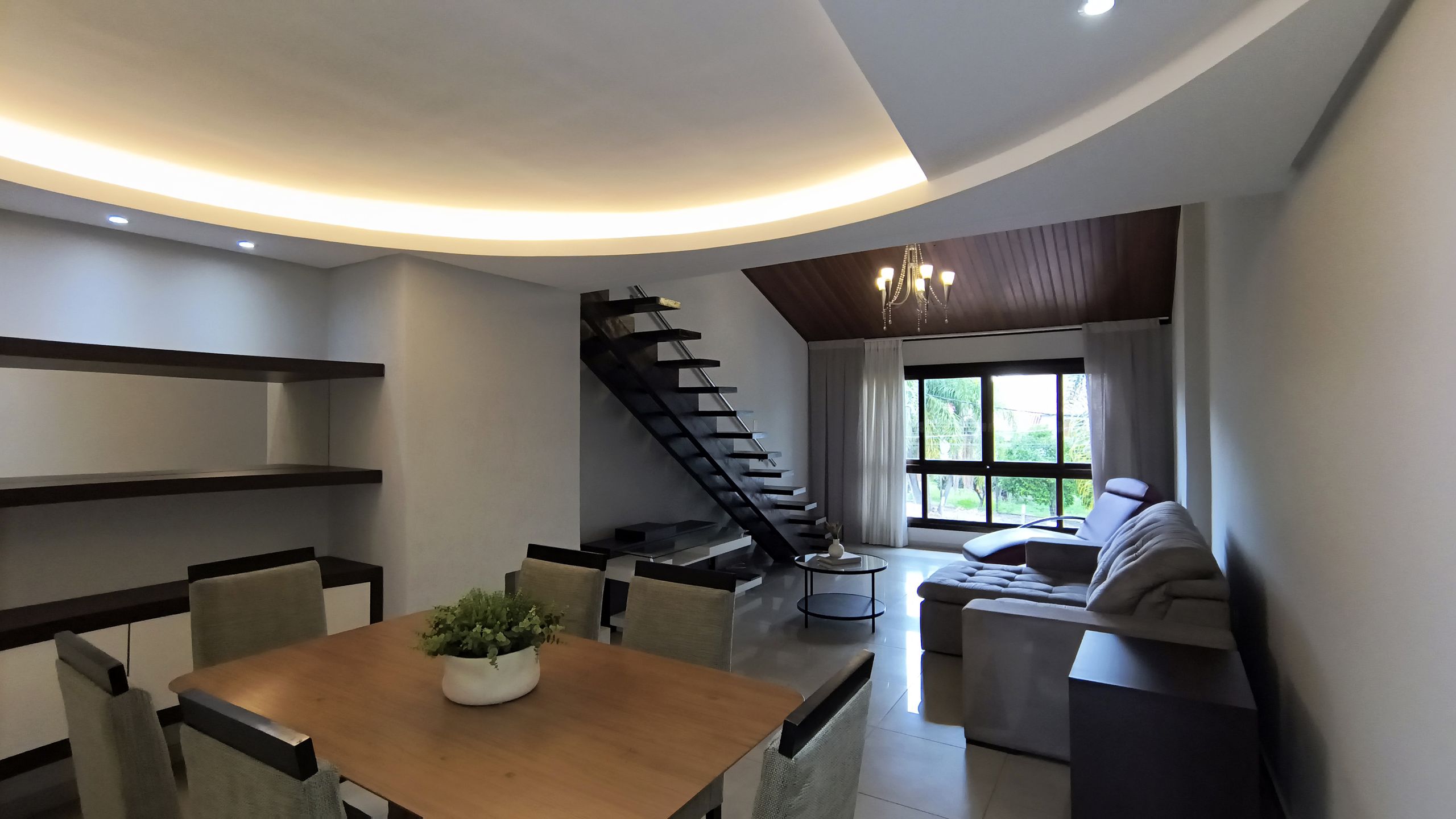 Casa para venda no bairro Cinquentenário em Caxias do Sul