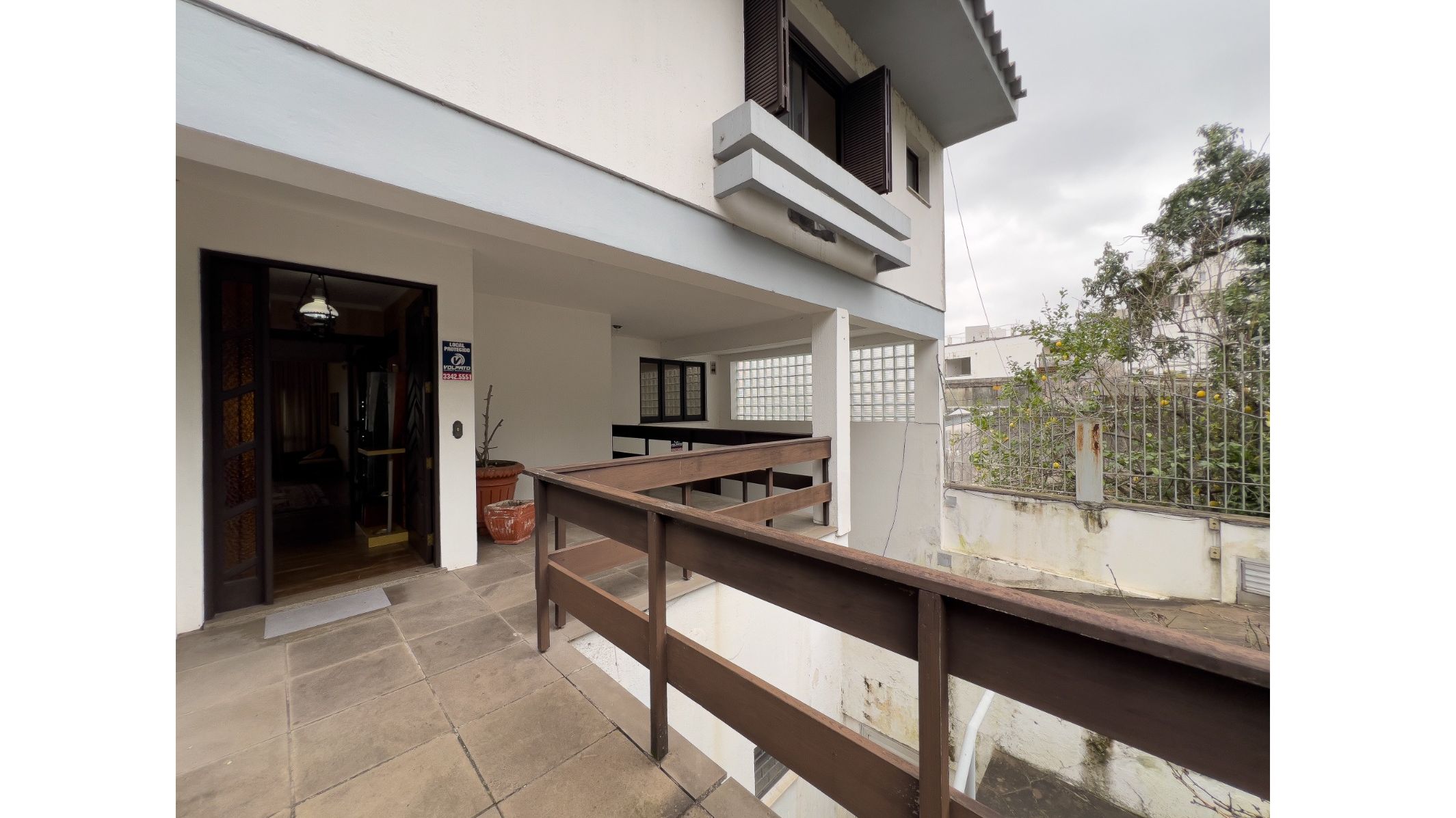 Casa para venda no bairro Passo De#39;Areia em Porto Alegre