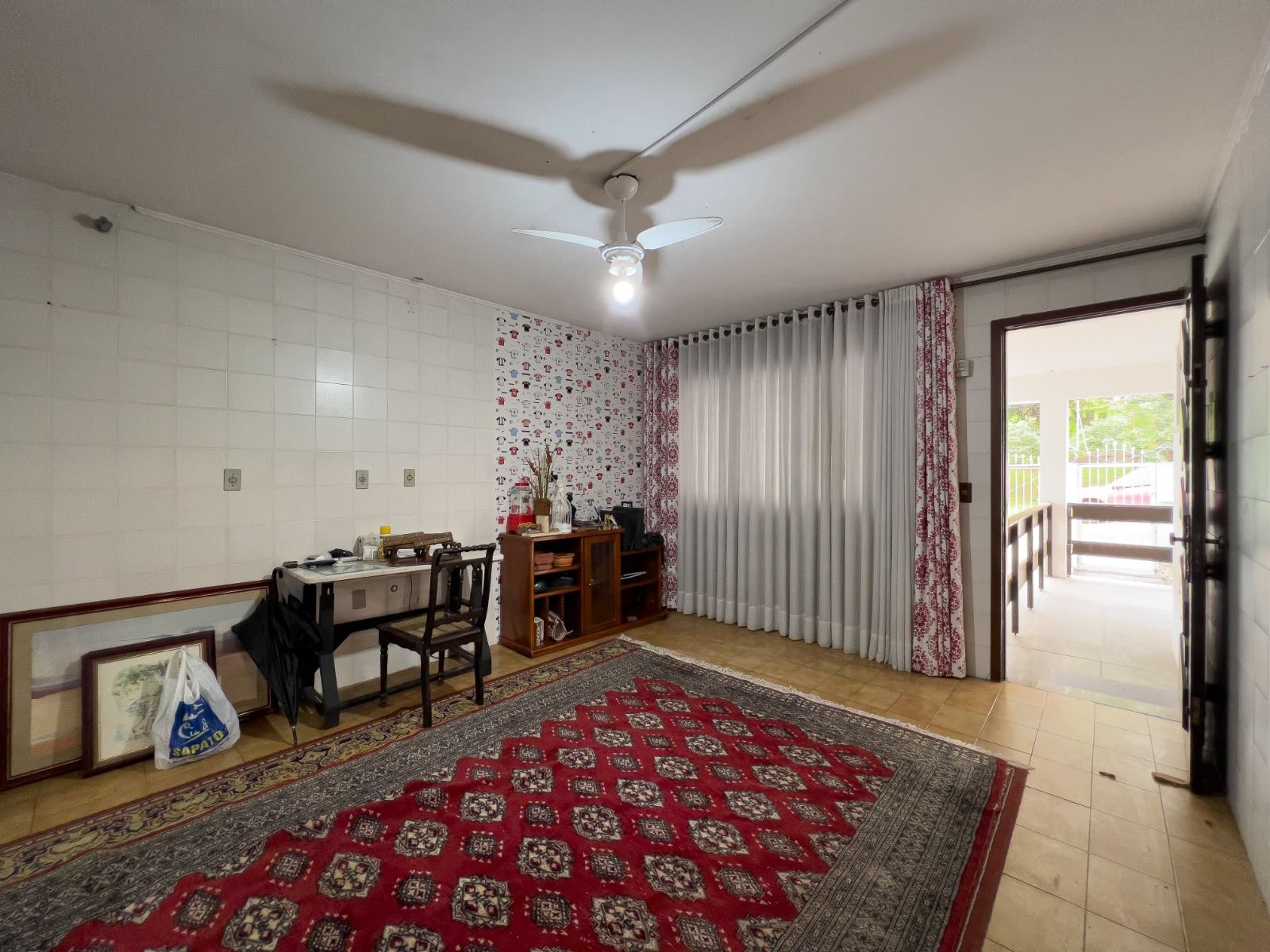 Casa para venda no bairro Passo De#39;Areia em Porto Alegre