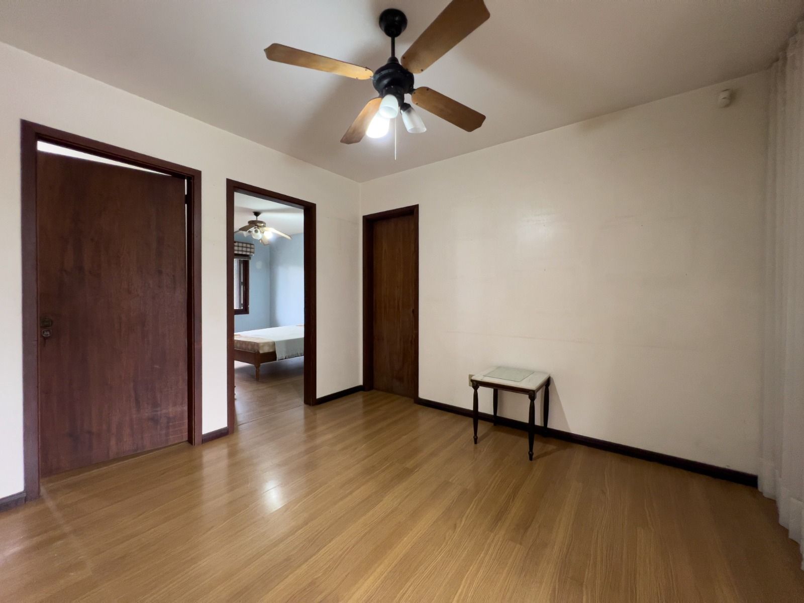 Casa para venda no bairro Passo De#39;Areia em Porto Alegre