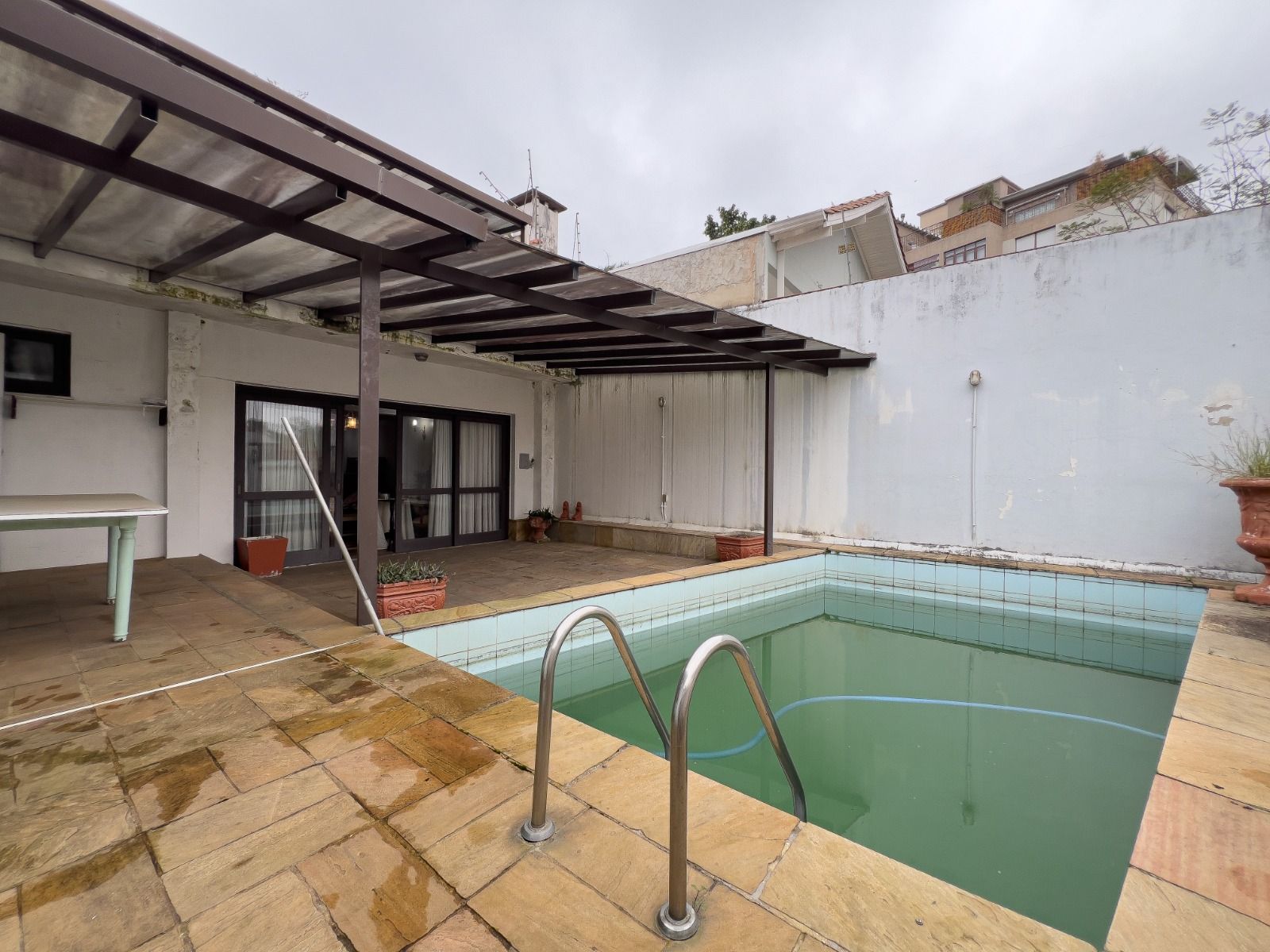 Casa para venda no bairro Passo De#39;Areia em Porto Alegre